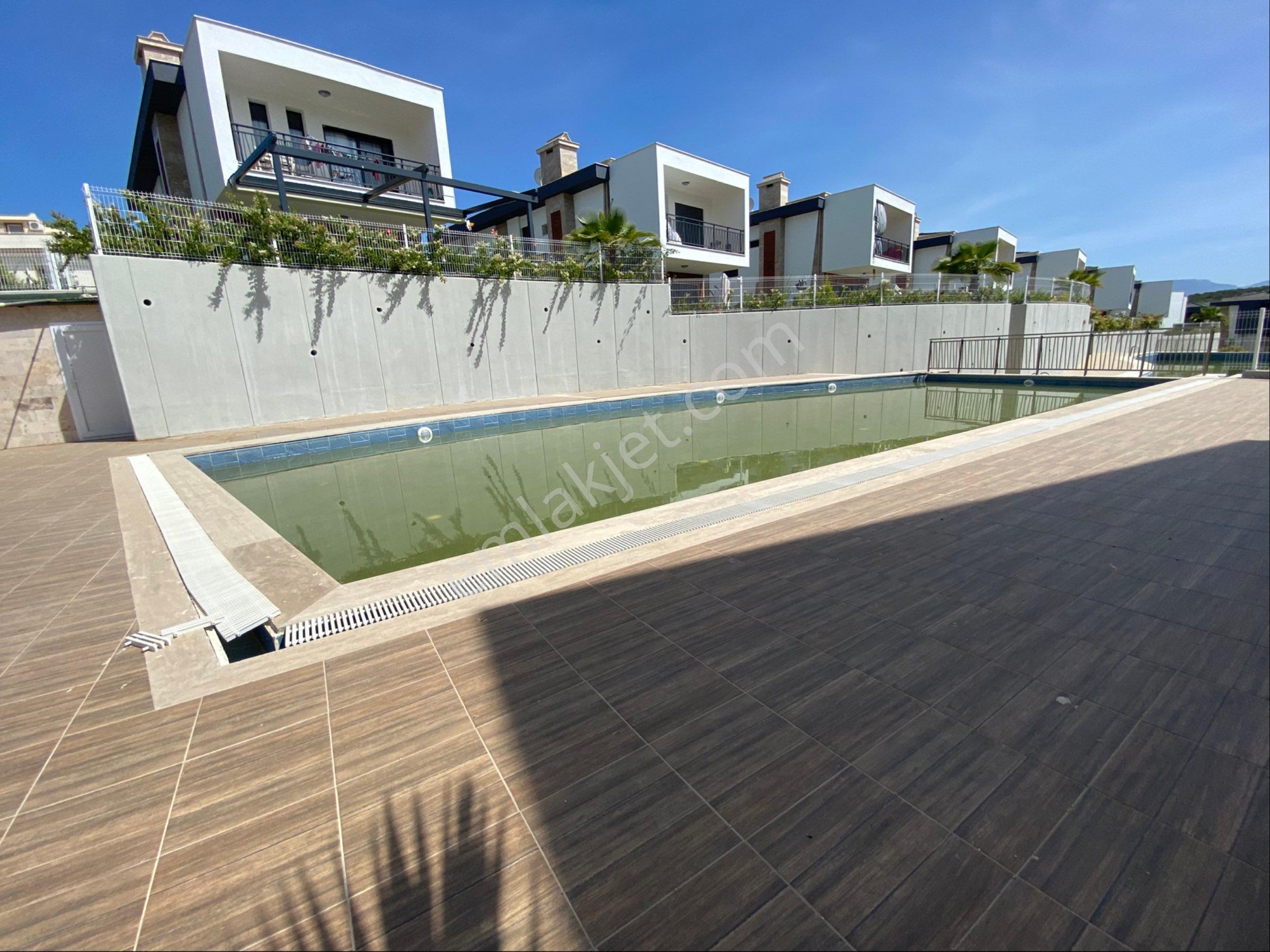 Kuşadası’nda Doğayla İç İçe Lüks Villa - Görsel 10