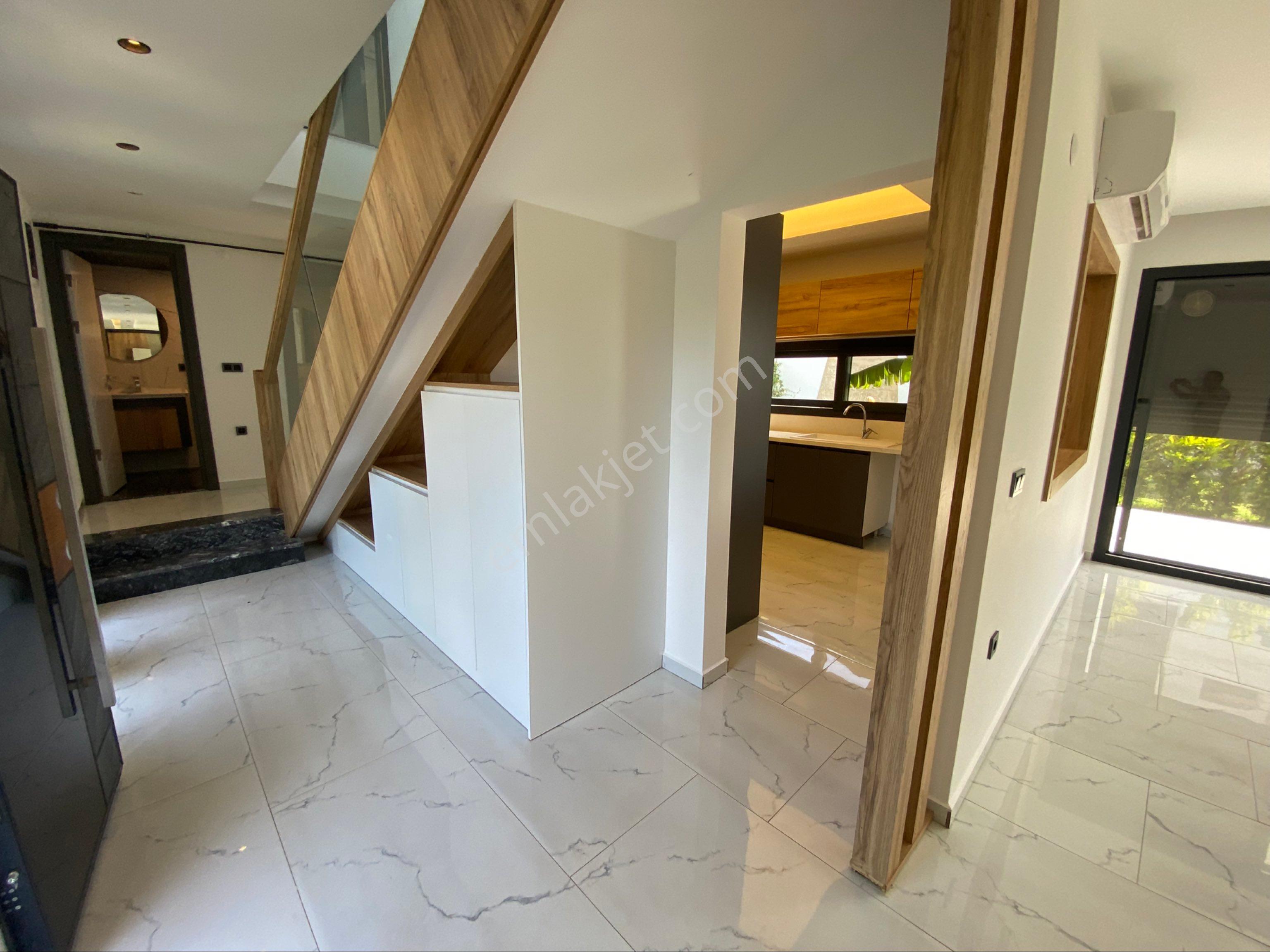 Kuşadası’nda Doğayla İç İçe Lüks Villa - Görsel 11