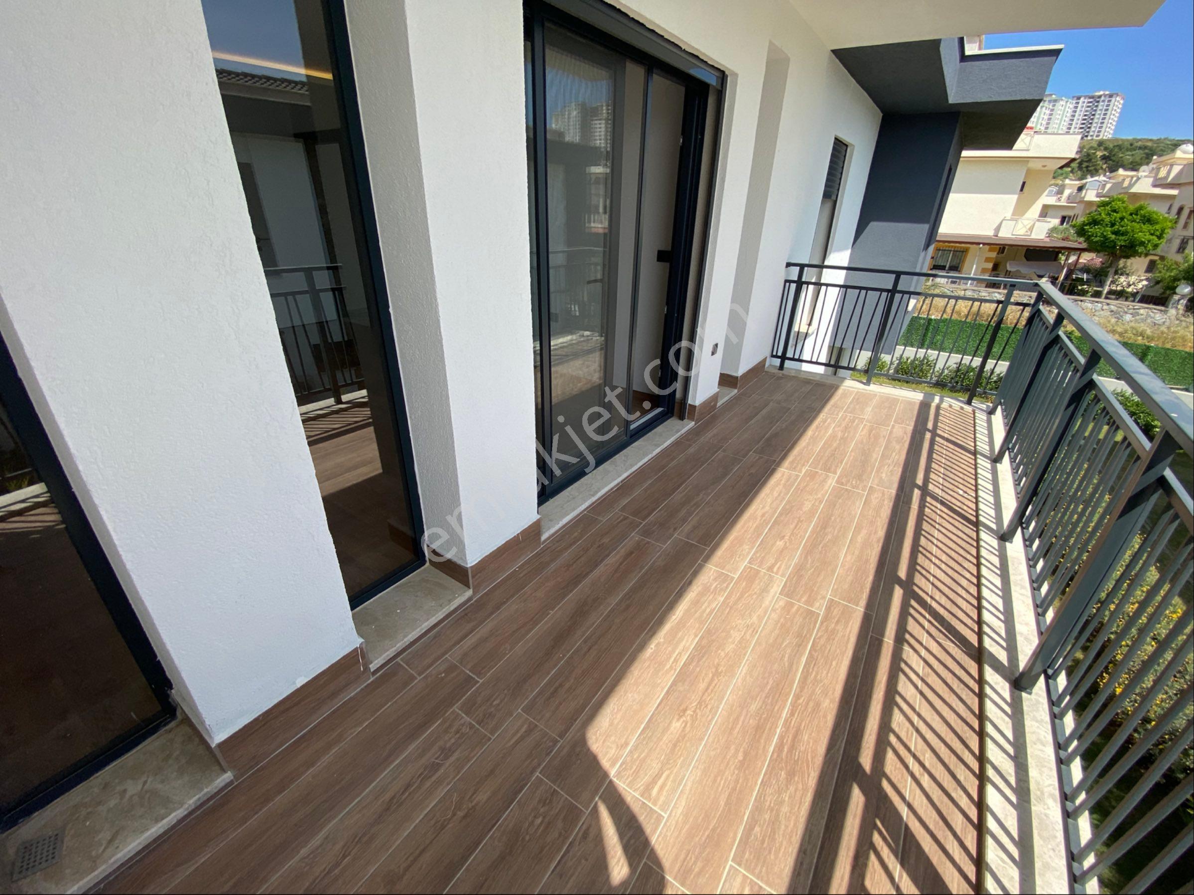 Kuşadası’nda Doğayla İç İçe Lüks Villa - Görsel 32
