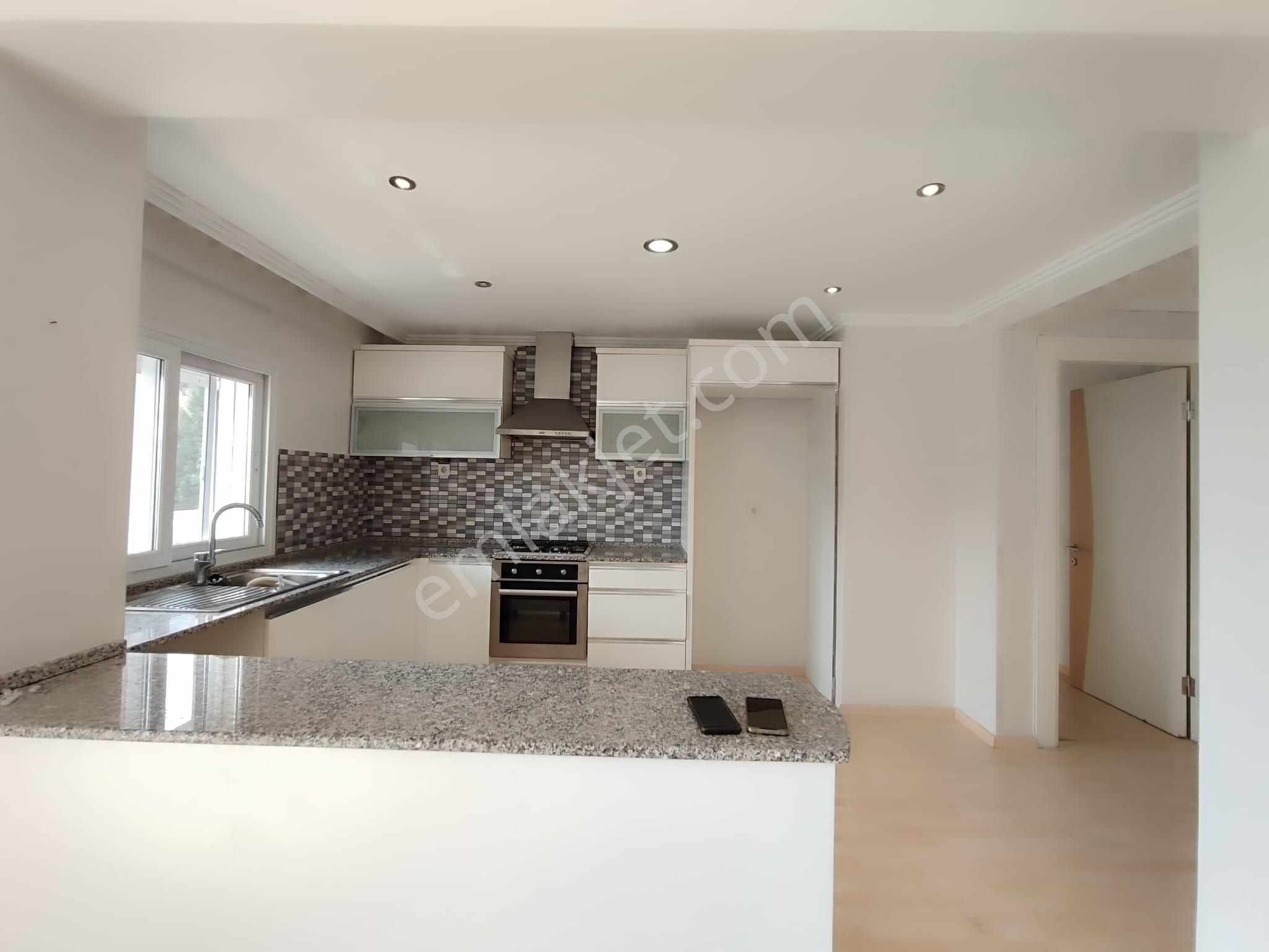 Zübeyde Hanım Mah.de Orman & Park Manzaralı 2+1 Kiralık Daire