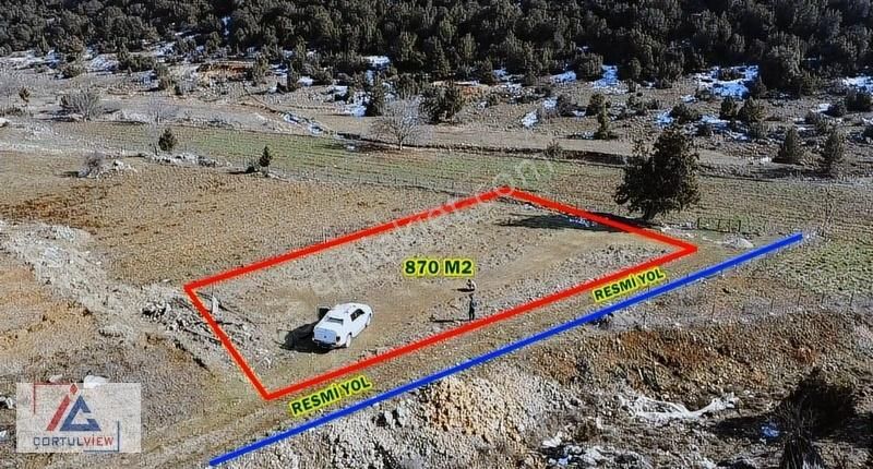 Resmi Ev Yapılabilir 870 M2 Parsel