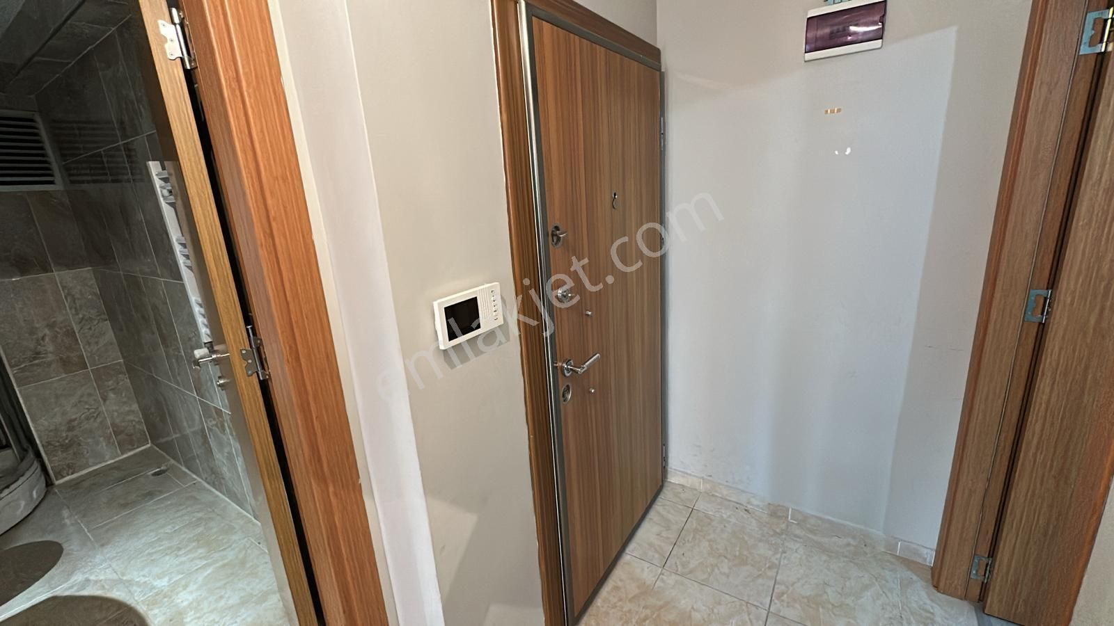 Çeliktepe'de,metroya 5 Dk. 2+1 Kiralık Daire,artum'dan