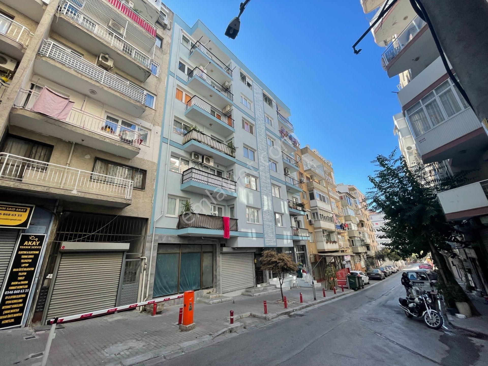 İzmir Konak Atilla Mahallesinde 3+1 Geniş Kiralık Daire!
