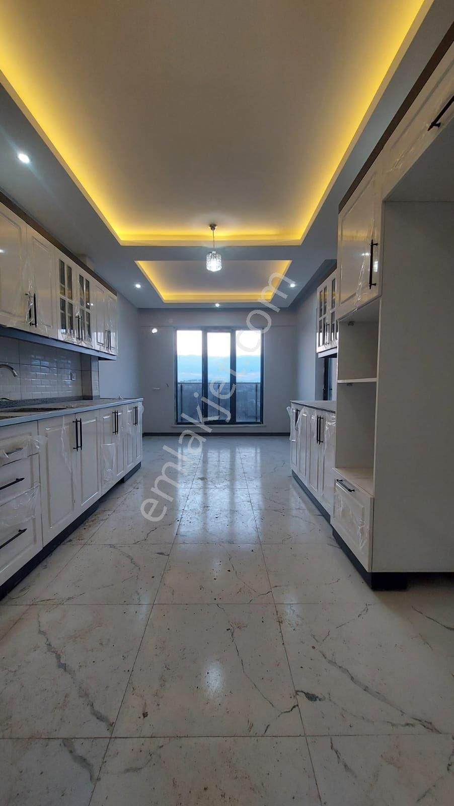 Epa Öz Yaşamdan Kaynarca Mahallesinde Satılık Sıfır Daire