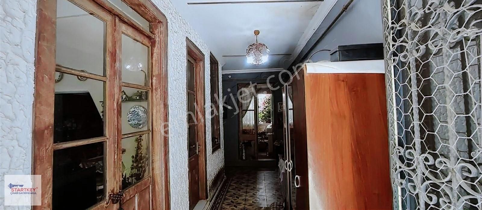 Çift Çınar'dan Tarihi Asansör Sokağında Müstakil Taş Ev - Görsel 22