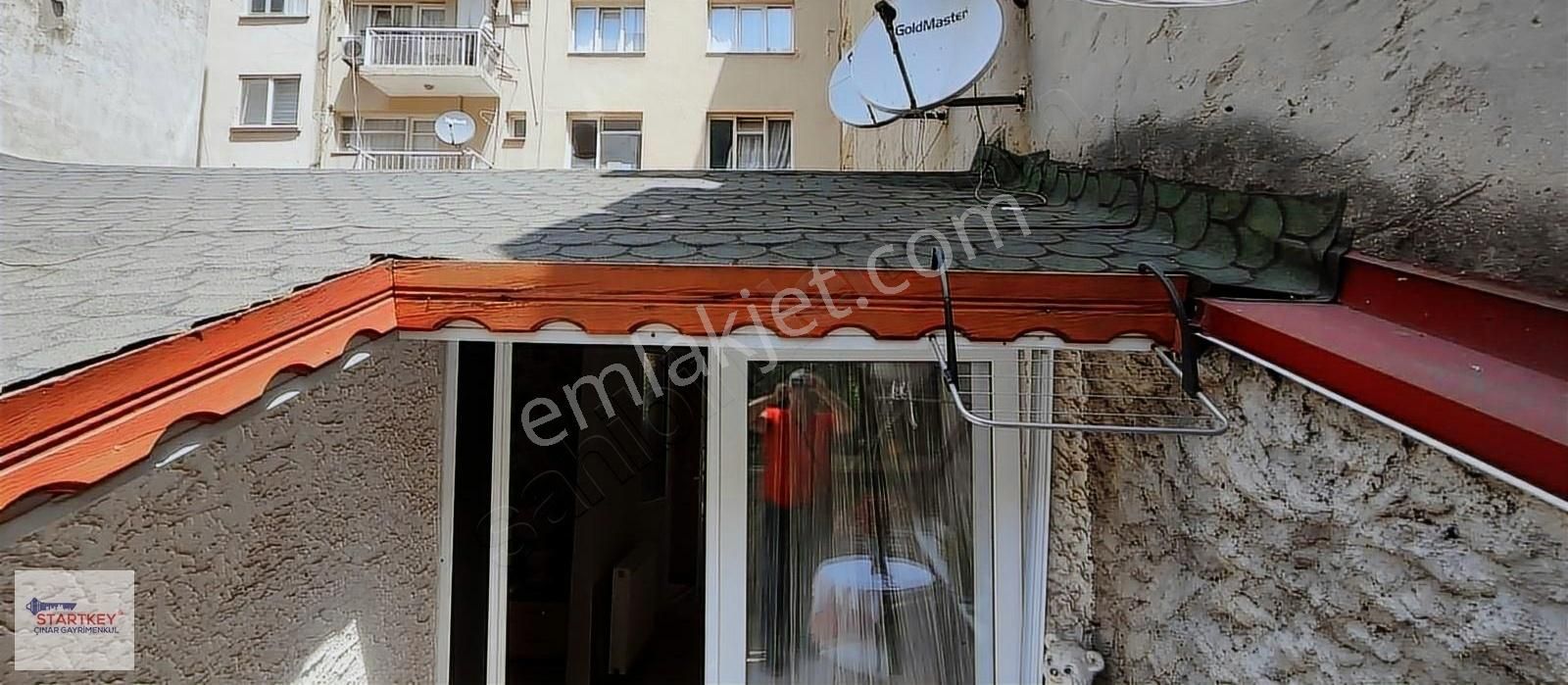 Çift Çınar'dan Tarihi Asansör Sokağında Müstakil Taş Ev - Görsel 10