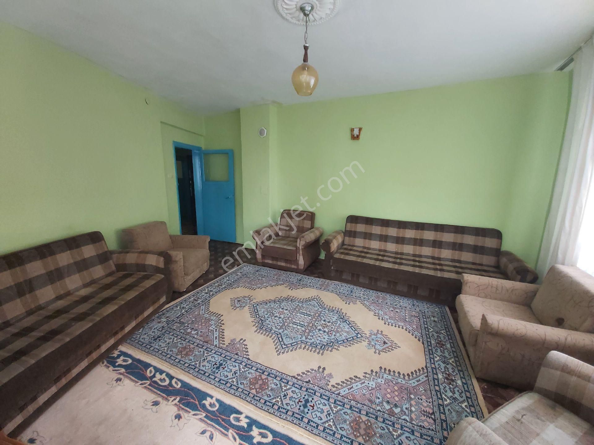 Hayal Emlak'tan Eşyalı Kiralık Daire