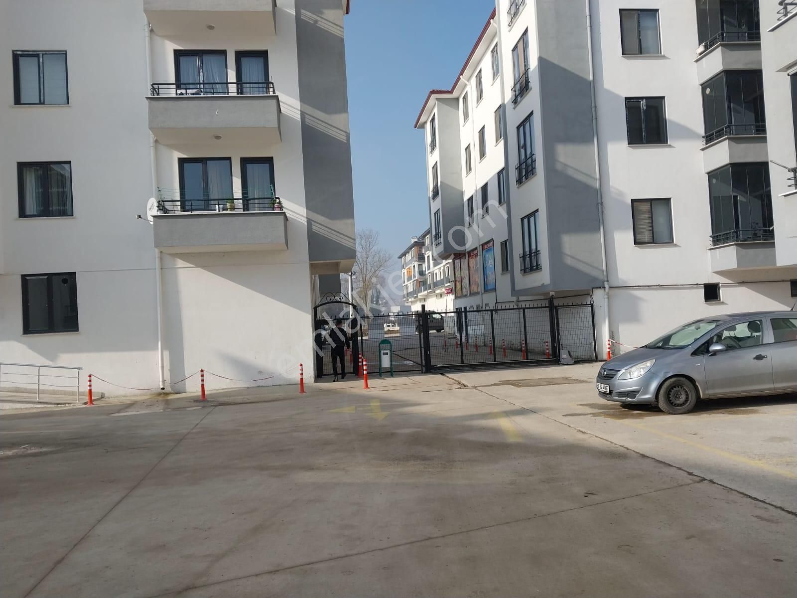 Üniversite Bölgesi Site İçerisinde 1+1 Eşyalı Satılık Daire - Görsel 23