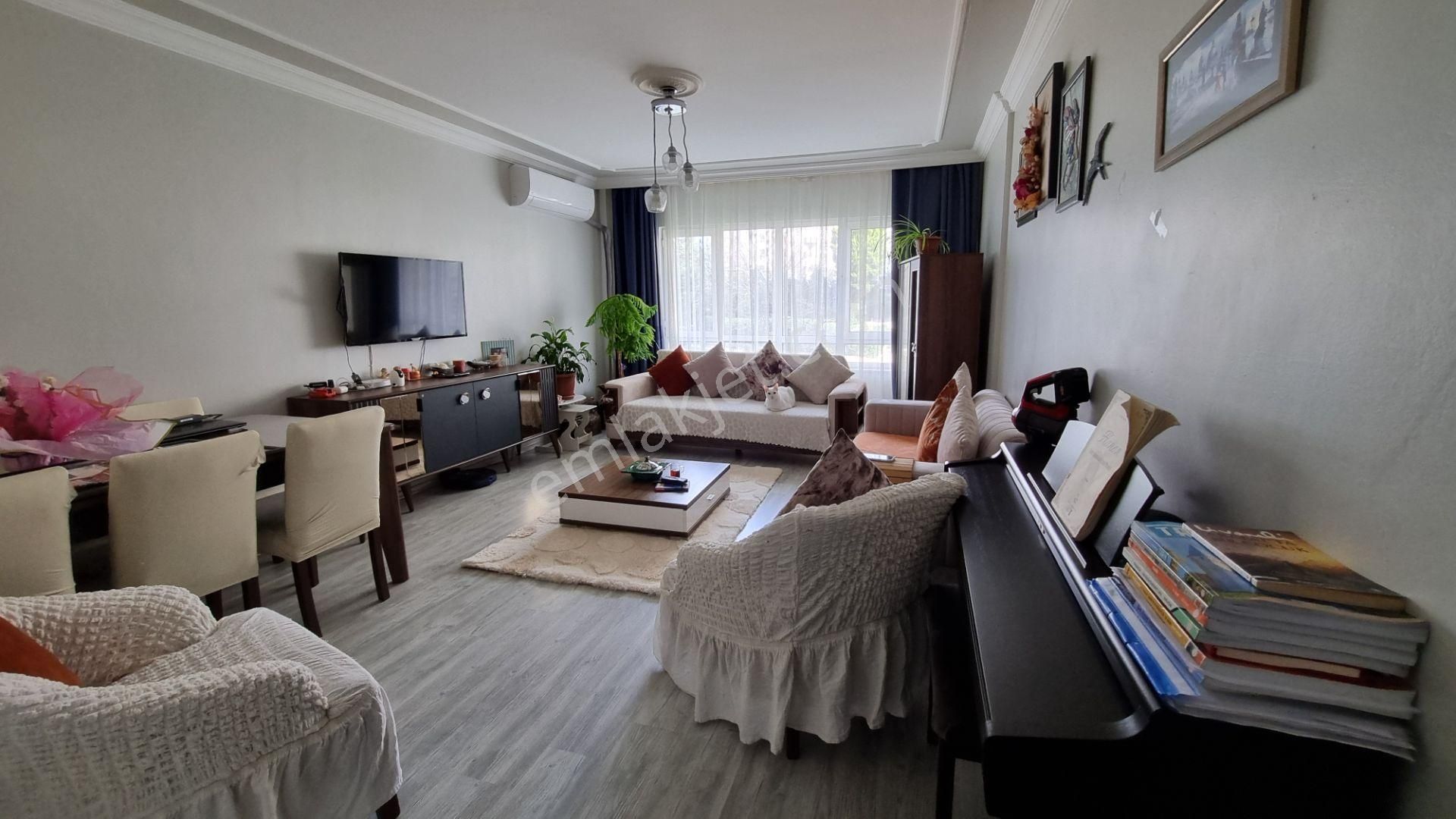 Akçakoca Konutları Ful Yapılı Arakat Satılık Daire