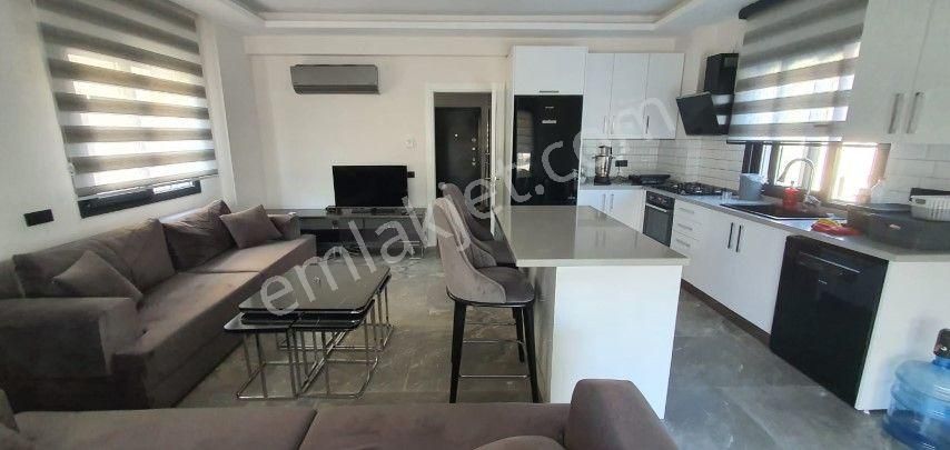 Urla Atatürk Mahallesinde 4+1 Denize Sıfır Müstakil Sıfır Villa - Görsel 13