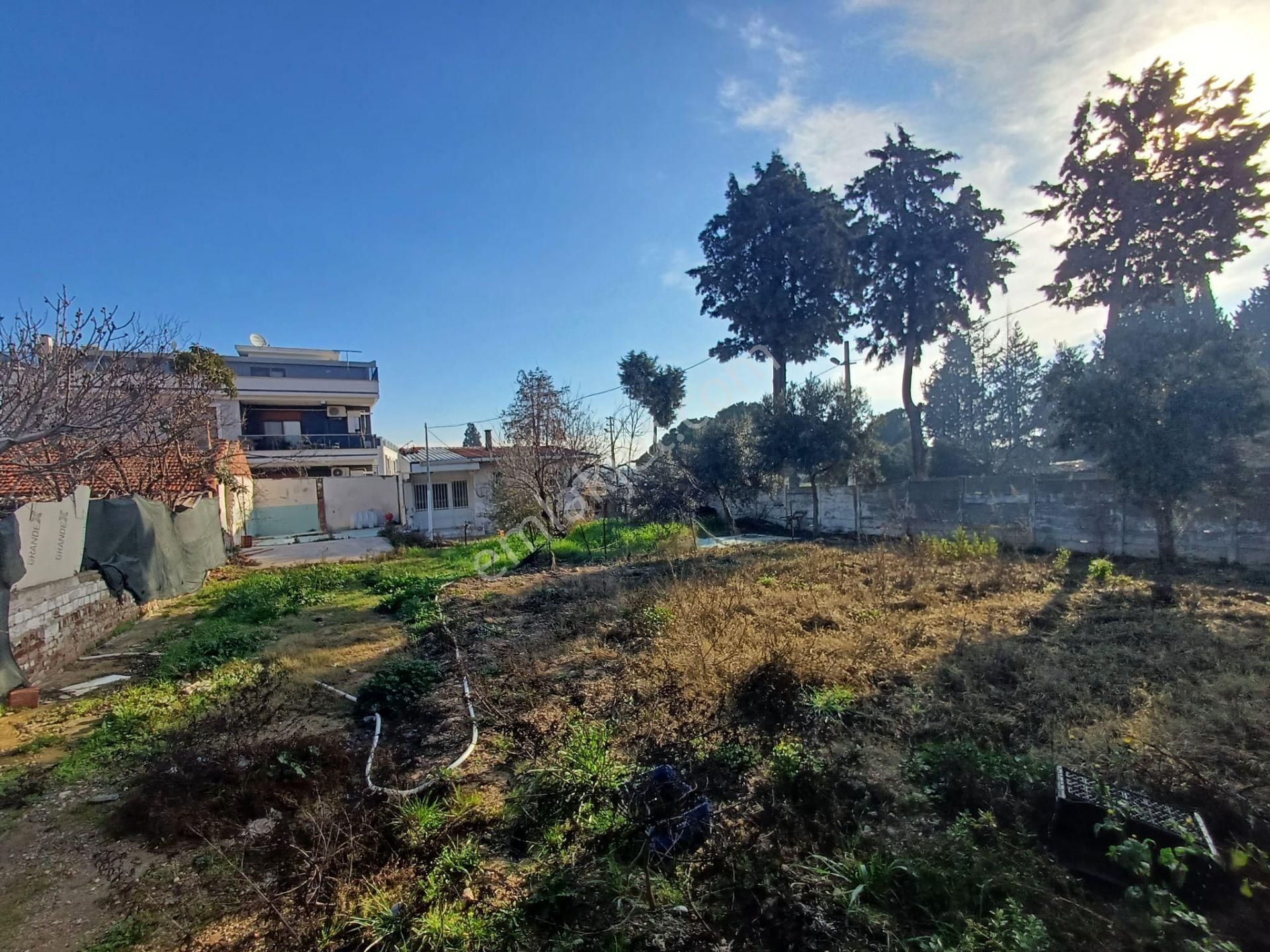 Gaziemir Atıfbey Mah İzban Yakını Cadde Üzeri Satılık Arsa 340m