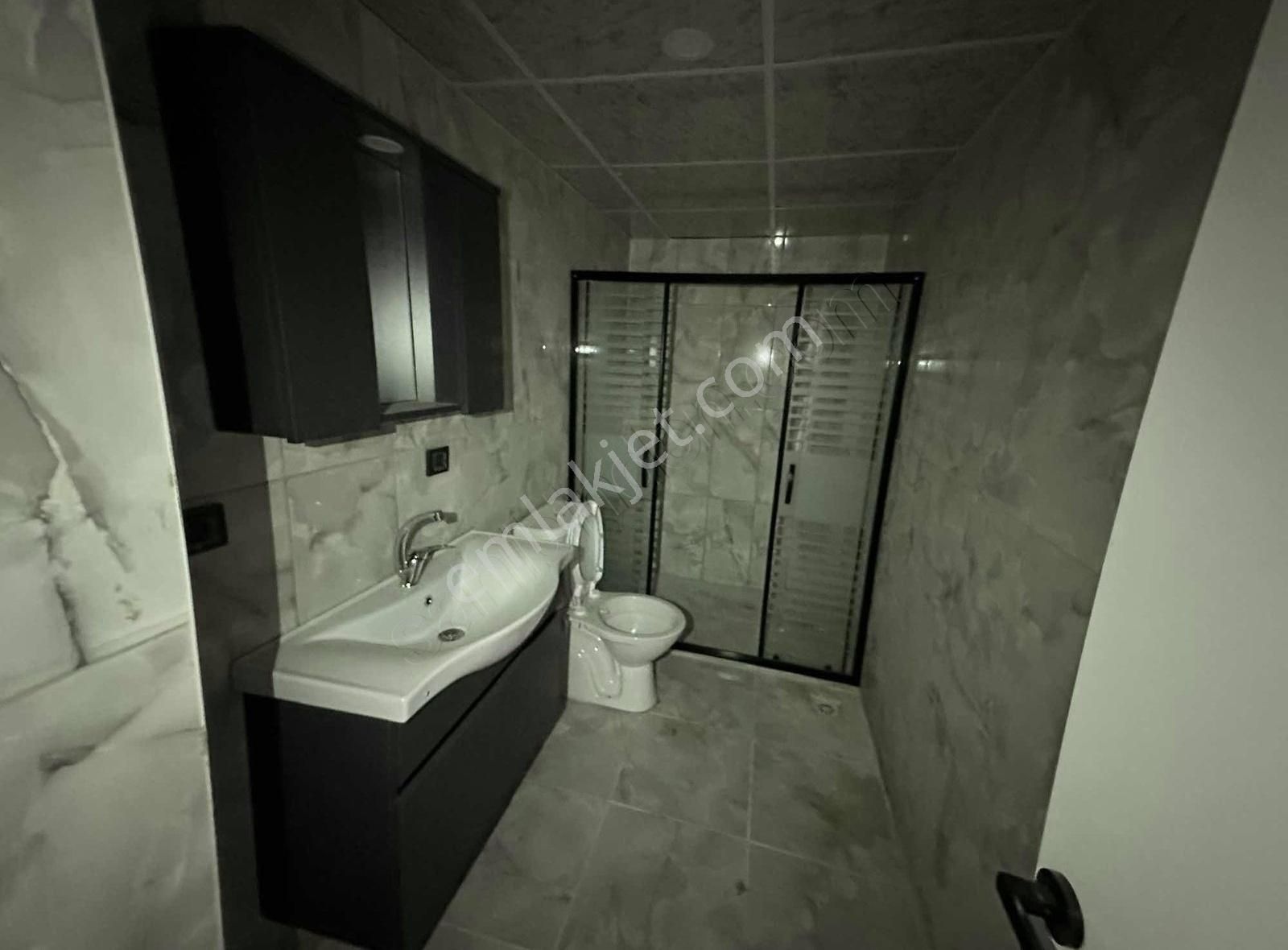 İks Emlaktan Satılık 1+1 Daire