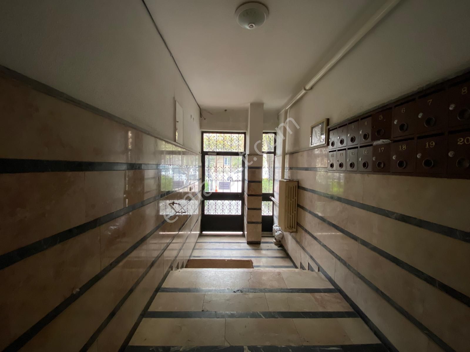 Billur Kavaklıdere Tunalı Yakını Ara Kat Otoparklı Kiralık Daire