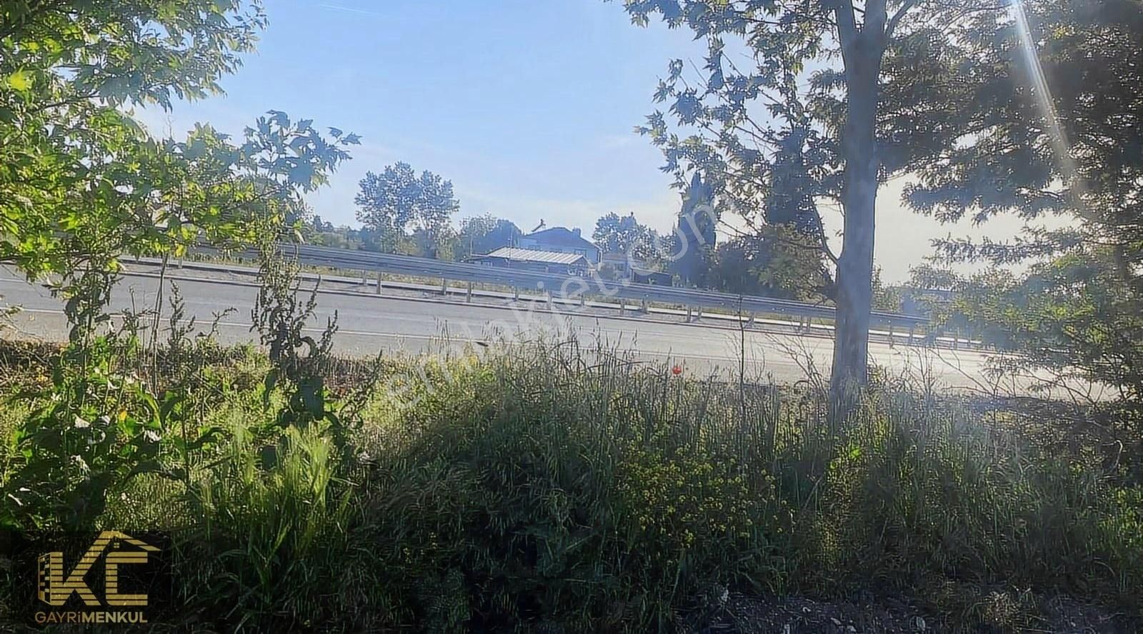 Kc Den Paşaköy De Üniversite Yolu Üzeri 23.400m2 Satılık Arazi