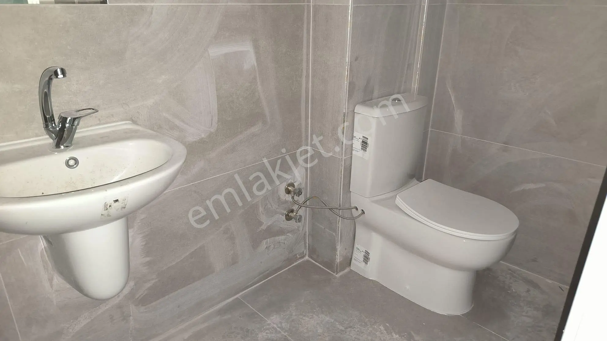 Trabzon Meydan Gazipaşa Caddesi Üzeri Kiralık Ofisler - Görsel 6