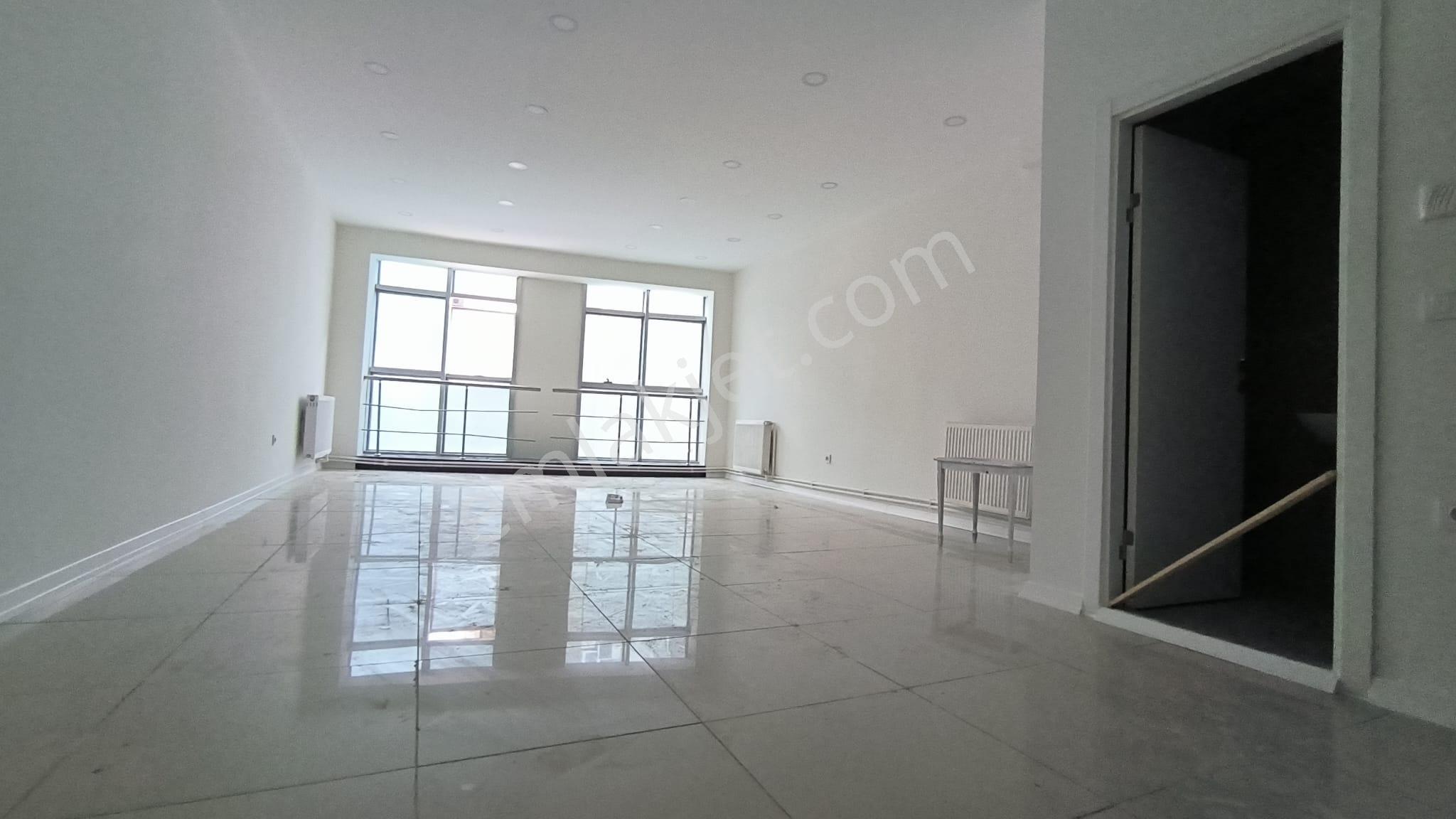 Trabzon Meydan Gazipaşa Caddesi Üzeri Kiralık Ofisler - Görsel 10