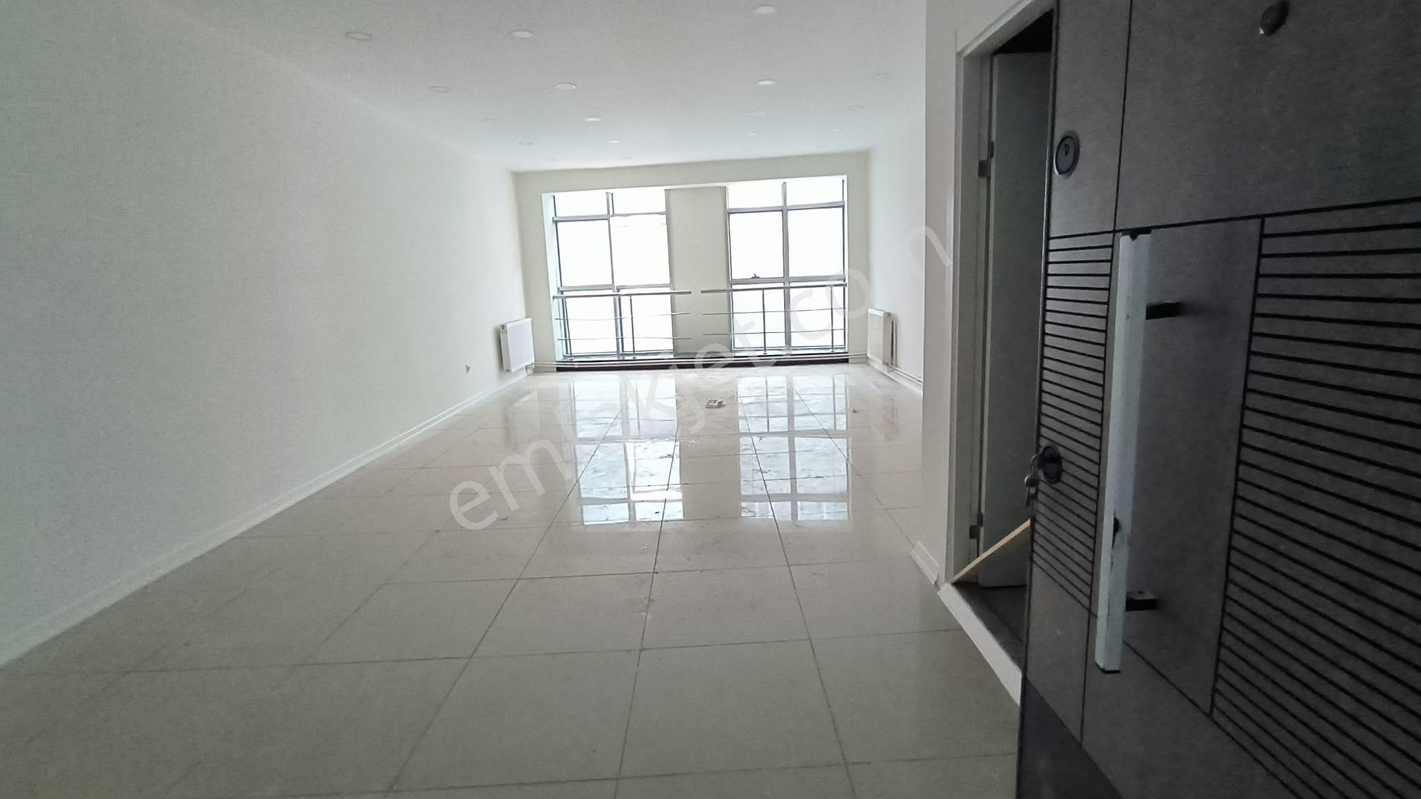 Trabzon Meydan Gazipaşa Caddesi Üzeri Kiralık Ofisler - Görsel 11