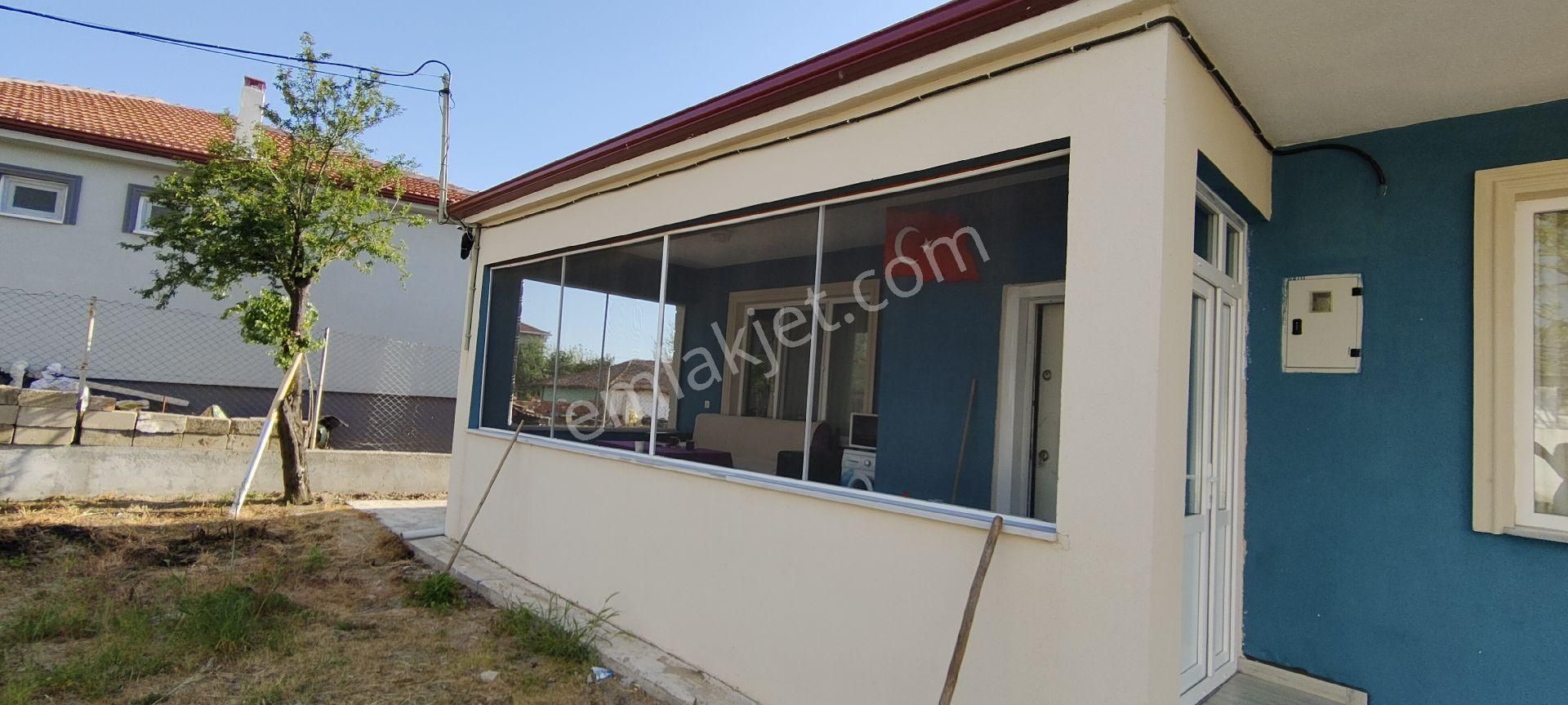 Satılık Müstakil Ev Bahçe İçinde Huzurlu Yaşam Alanı