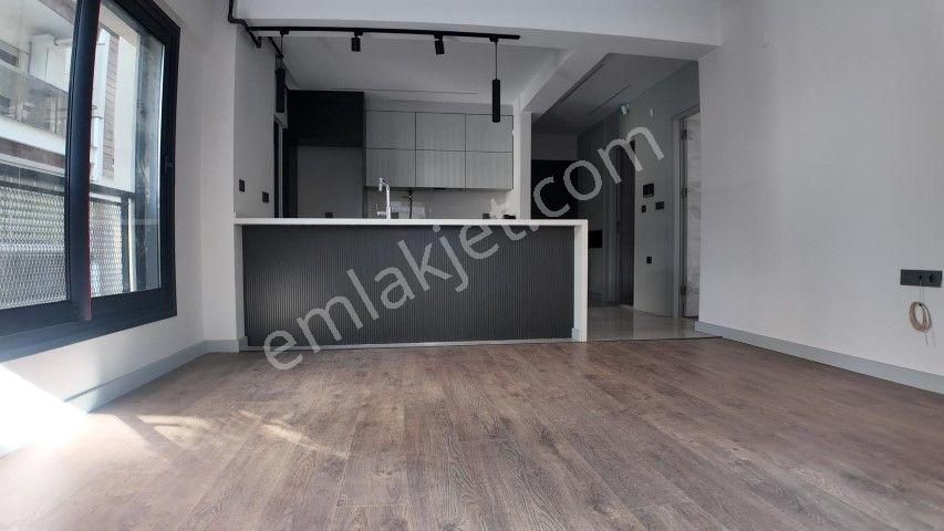 Bahriye Üçok Mahallesinde 2+1 Satılık Sıfır Daire