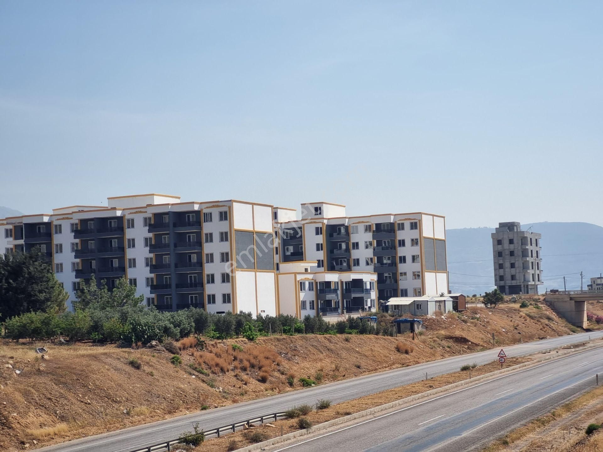 Silifke Yeşilovacık Satılık Site İçi Havuzlu 2+1 Sıfır Daire