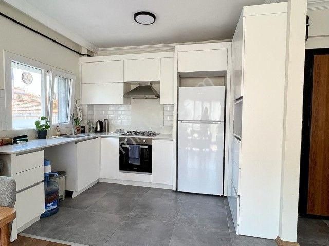 Bostanlıda Sahile Çok Yakın 2+1 Satılık Daire