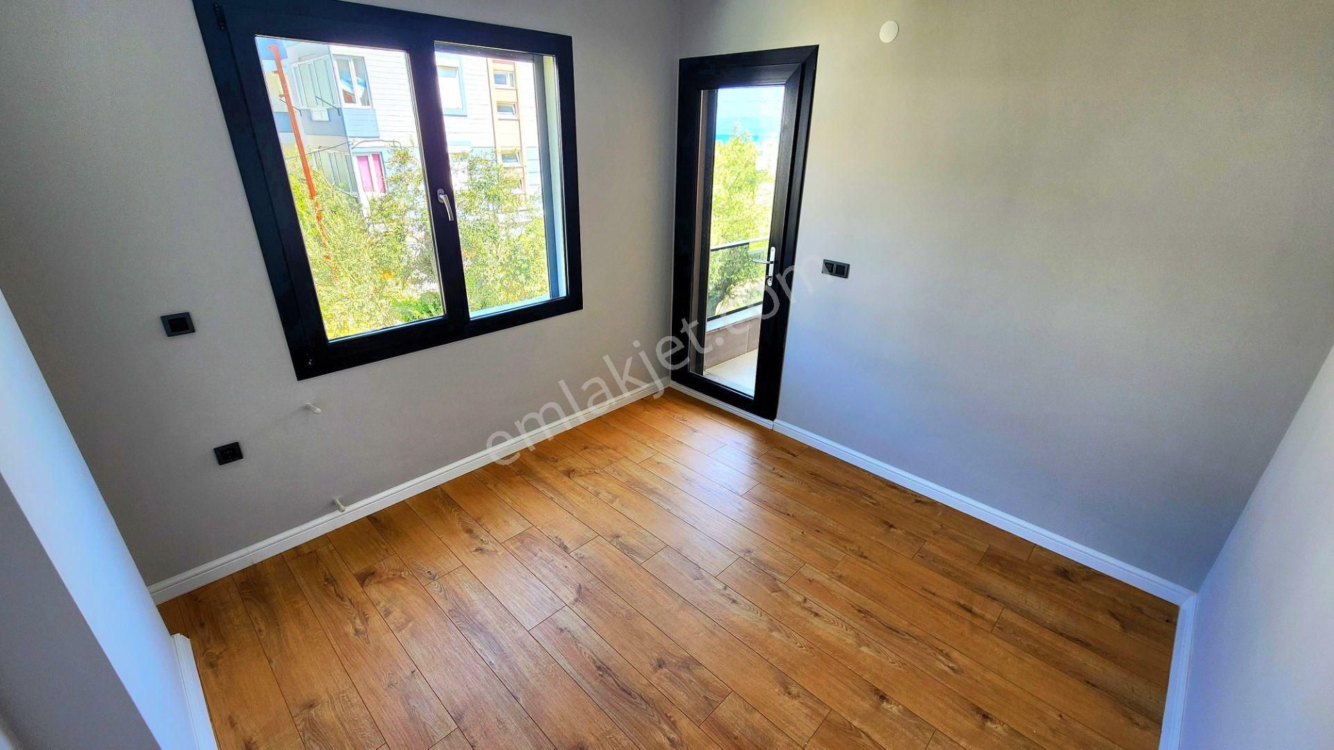 Egenin Kalbinde Havuzlu Site İçerisinde Loft Konseptli 4+1 Villa - Görsel 29