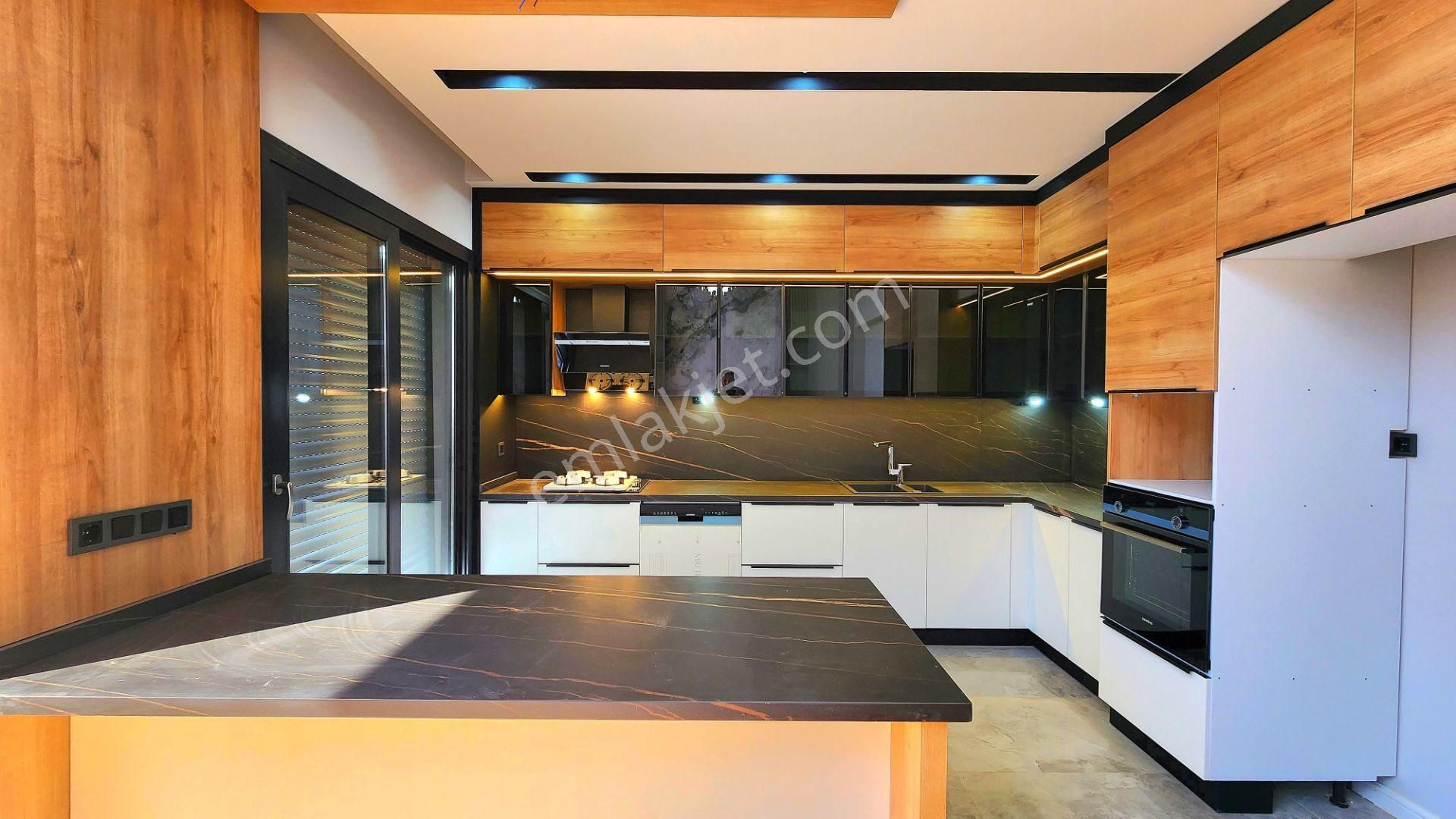 Egenin Kalbinde Havuzlu Site İçerisinde Loft Konseptli 4+1 Villa - Görsel 10