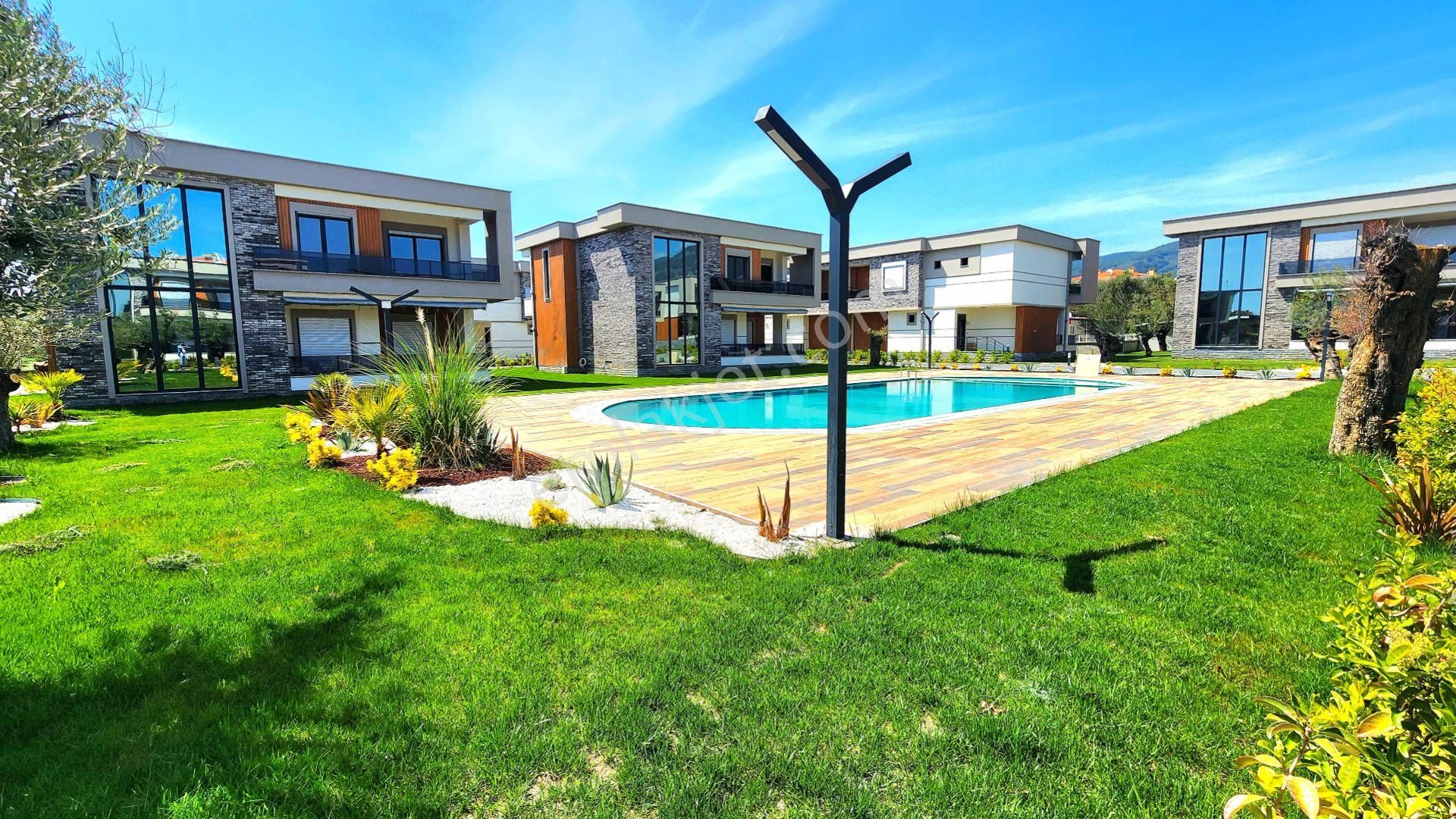 Egenin Kalbinde Havuzlu Site İçerisinde Loft Konseptli 4+1 Villa - Görsel 8