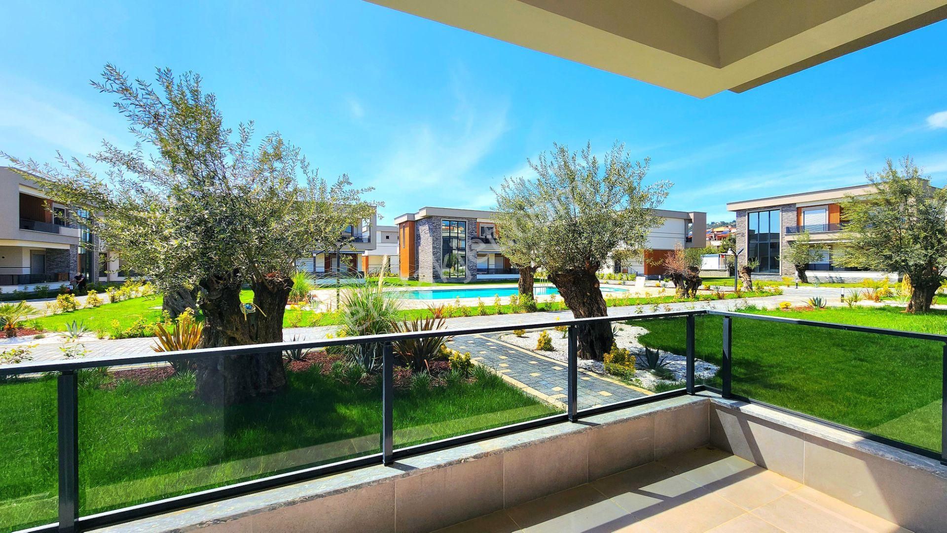 Egenin Kalbinde Havuzlu Site İçerisinde Loft Konseptli 4+1 Villa - Görsel 35