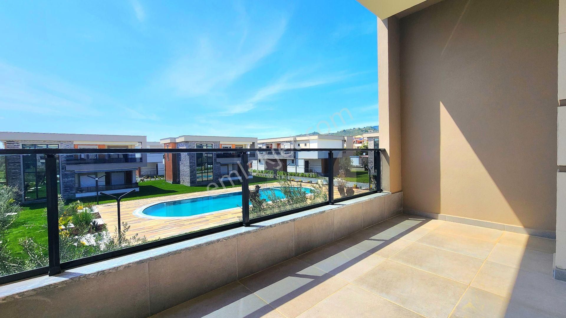 Egenin Kalbinde Havuzlu Site İçerisinde Loft Konseptli 4+1 Villa - Görsel 19