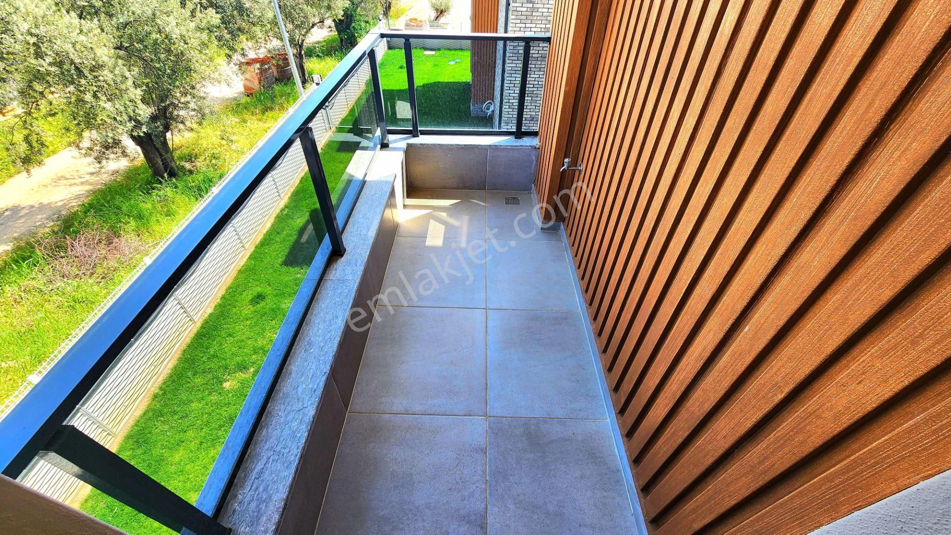 Egenin Kalbinde Havuzlu Site İçerisinde Loft Konseptli 4+1 Villa - Görsel 26