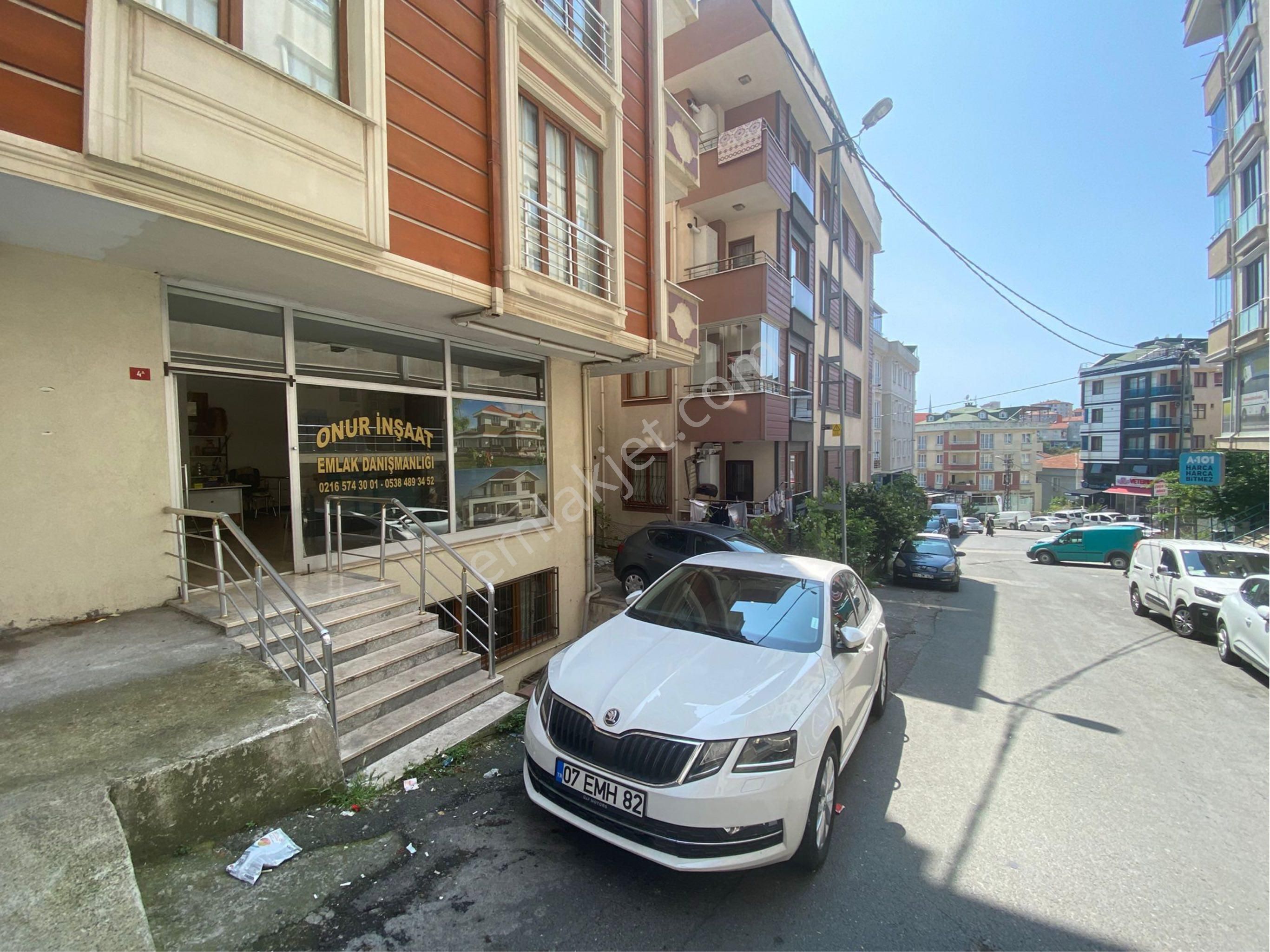 Fırat Sokağın Girişinde 2 Katlı Toplam 80m2 Kullanışlı Dükkan