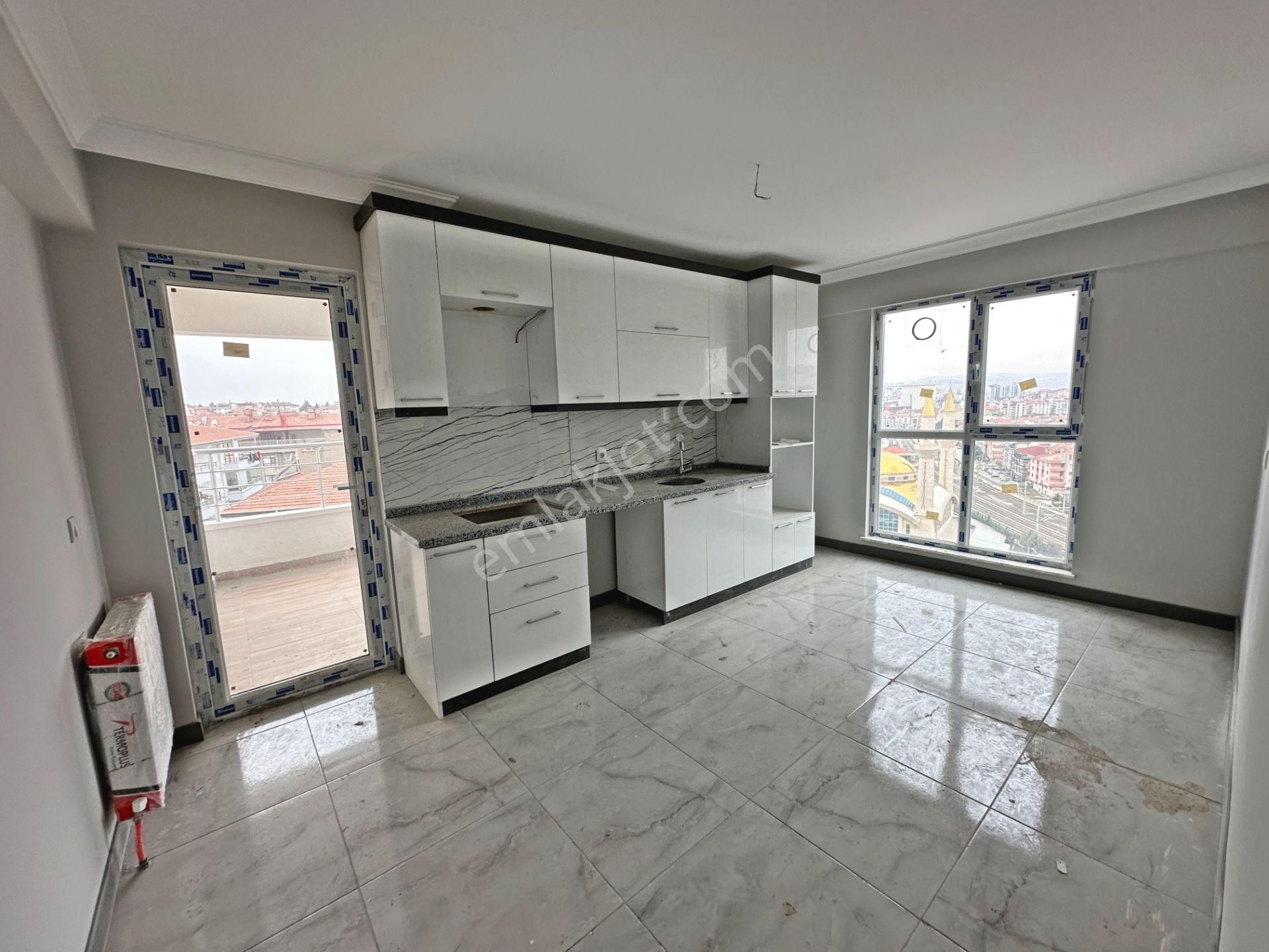 Saimekadın Göbek'te Manzaralı Ebeveyn Banyolu 3+1 Satılık Daire