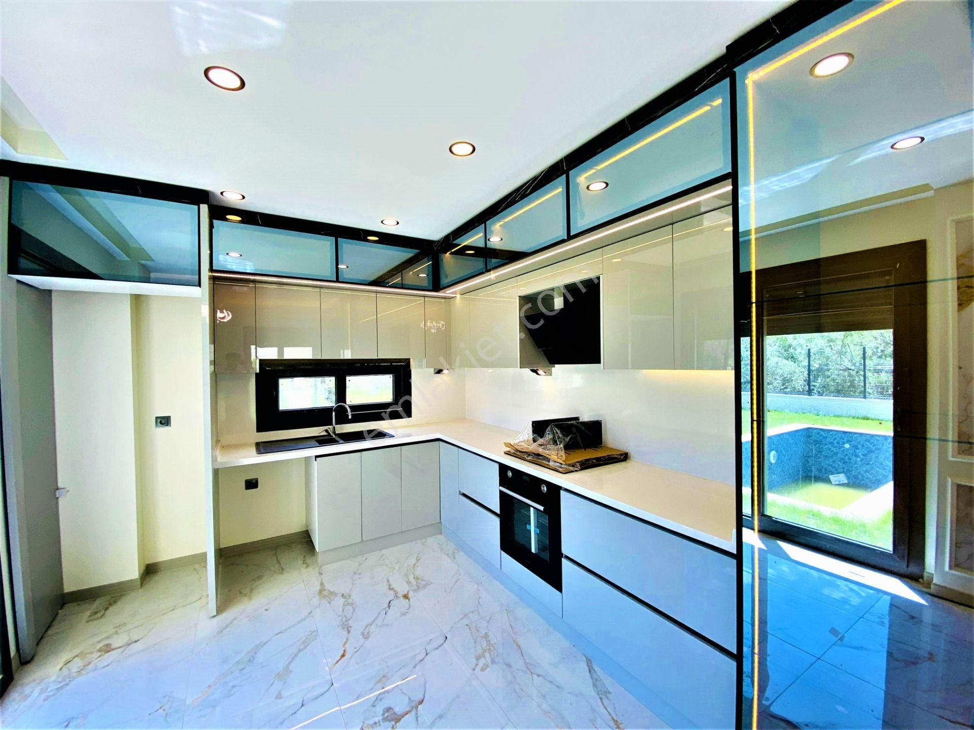 Ak&er Emlak'tan Güre'de 4+1 Sıfır Lüx Satılık Villa - Görsel 18