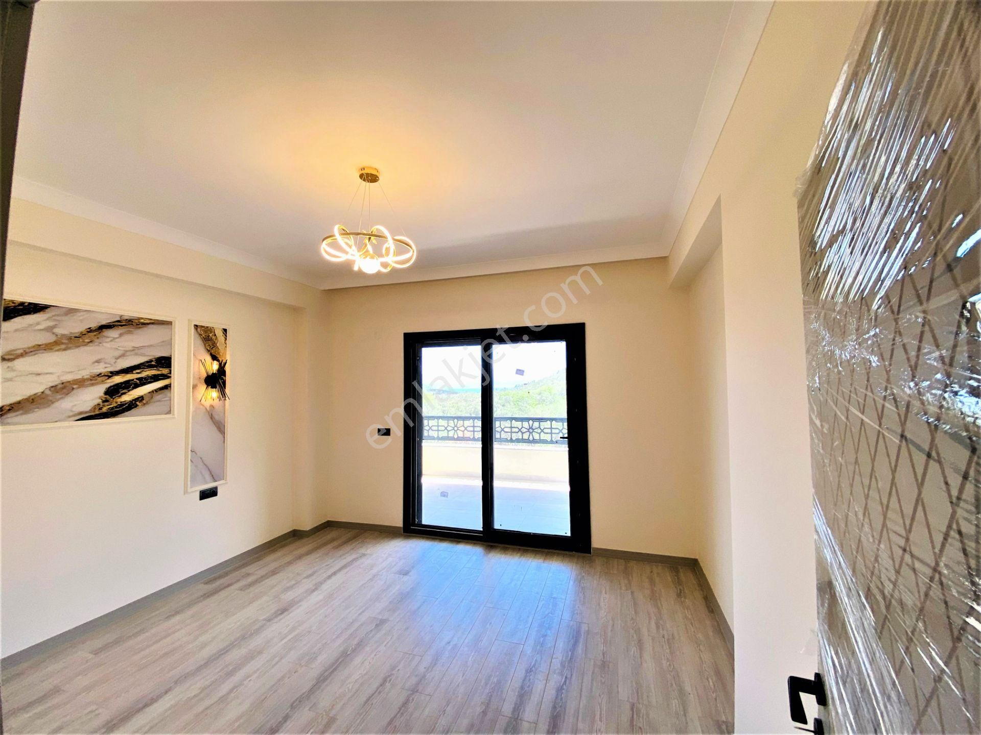 Ak&er Emlak'tan Güre'de 4+1 Sıfır Lüx Satılık Villa - Görsel 24