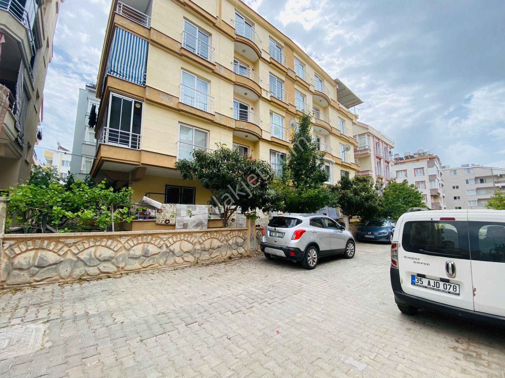 Didim Efelerde Acil Satılık 3+1 Teraslı 14 Yıllık Dublex Daire