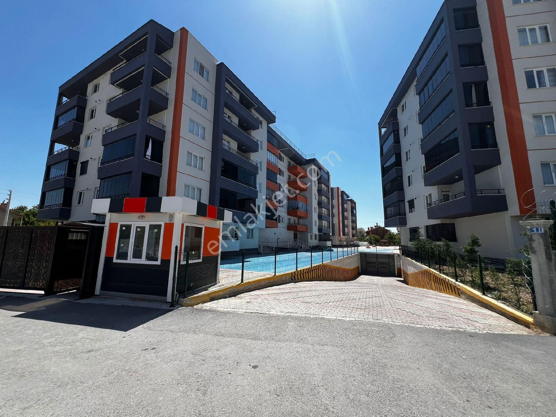 Bölgenin En Uygunu Gazze Cad. Civarı Site İçi Satılık 3+1