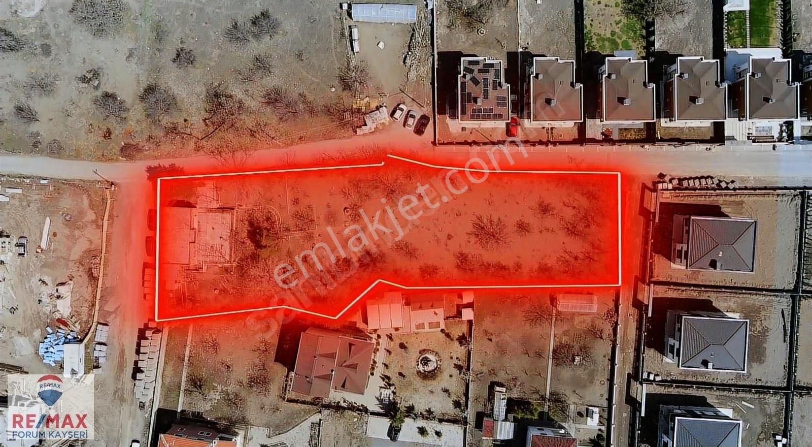 Altınoluk Mahallesinde 5 Villa Yapımına Uygun Satılık Arsa