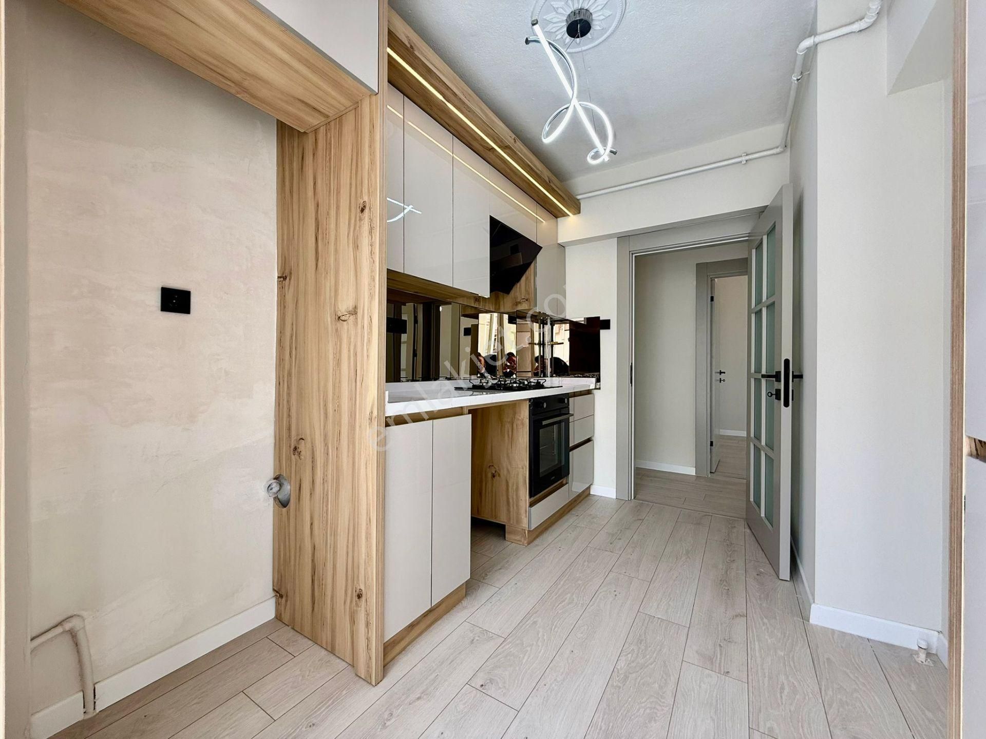 Kalecik Emlak'tan Full Yapılı! Güney C. Masrafsız 2 Balkon 3+1