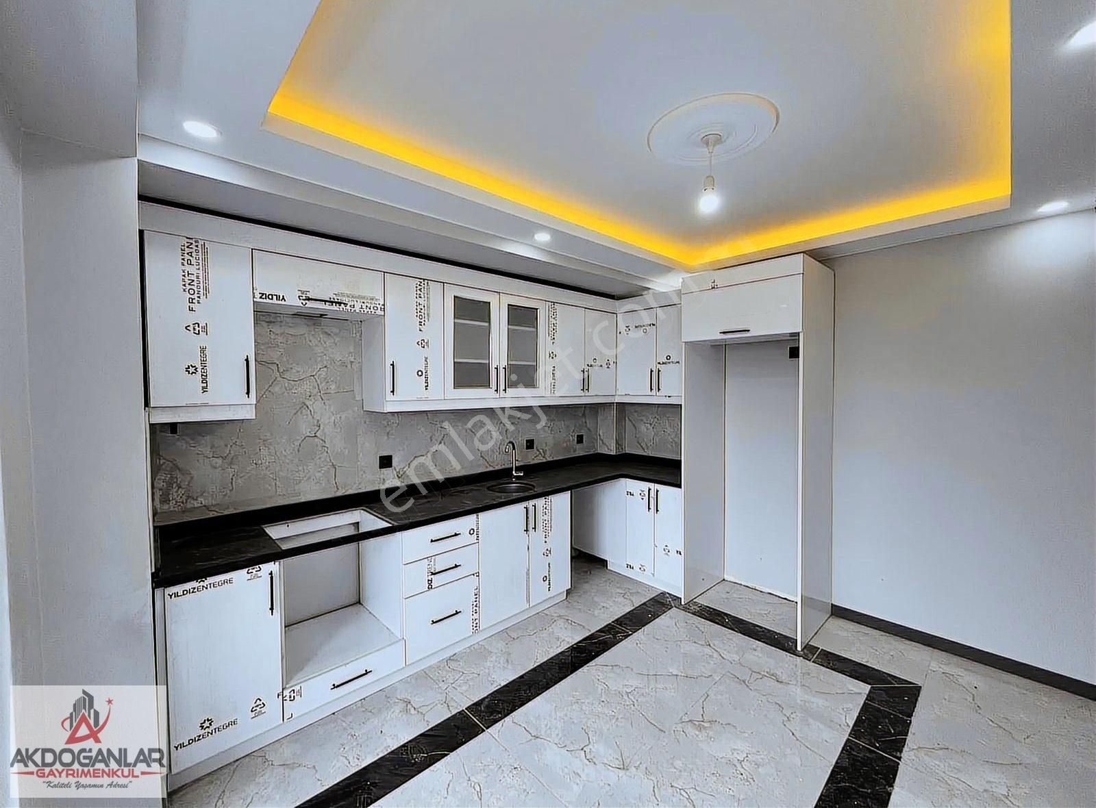 Akdoğanlardan Merkezi Konumda İskanlı Lüx Arakat 2+1 120m2daire