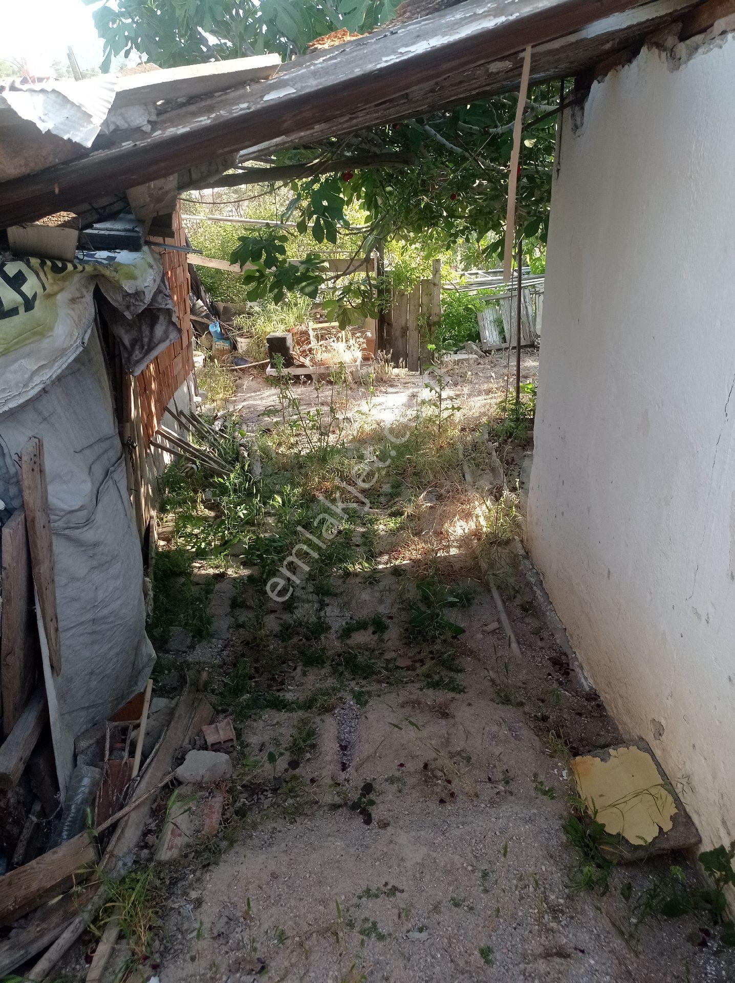 Yeliz'den Manisa Soma'da Satılık Müstakil Ev - Görsel 2