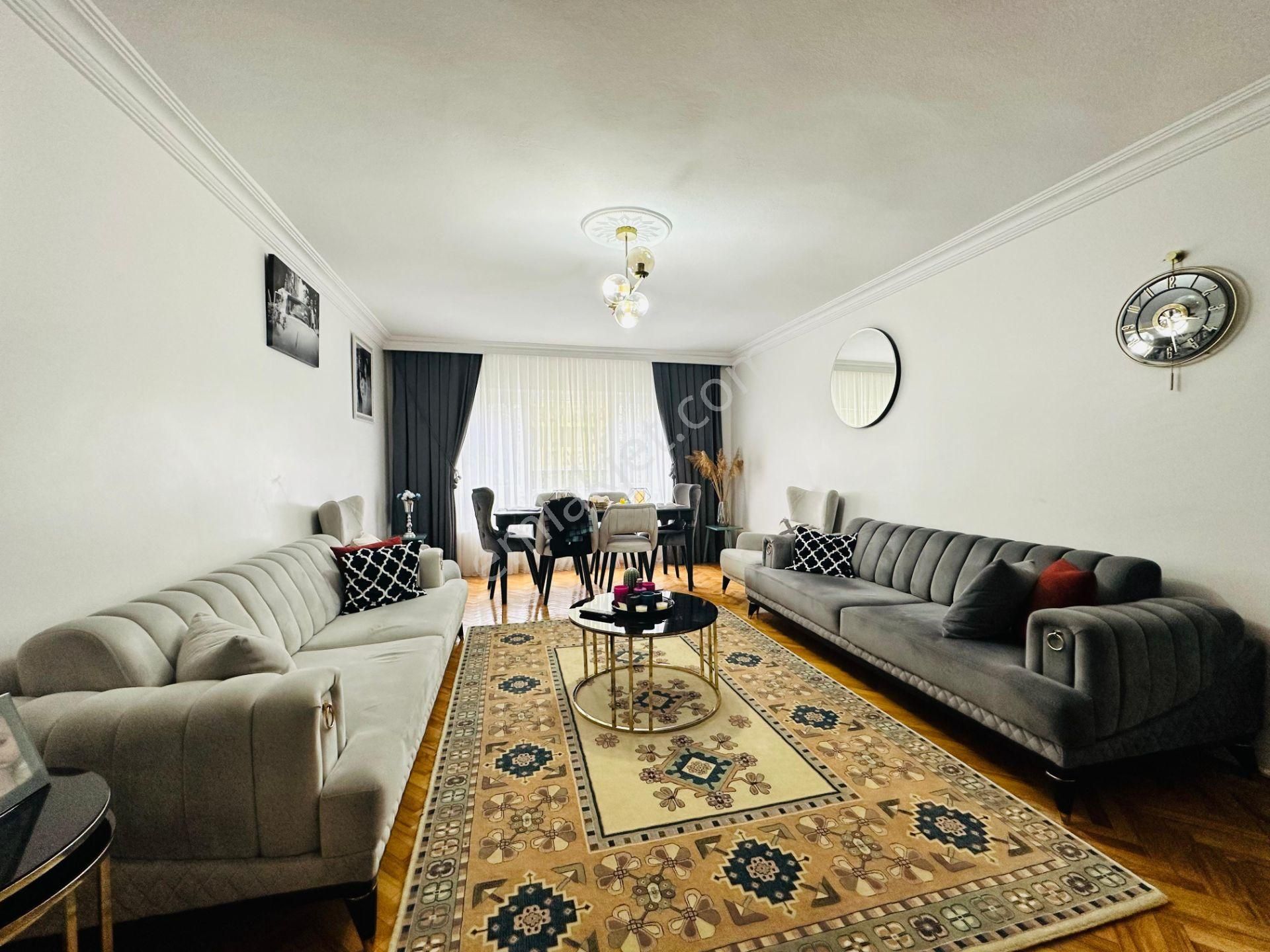 Ufuk Kılıç Emlak'tan Hastane Yakını Sitede G.cephe Yapılı 3+1 Daire