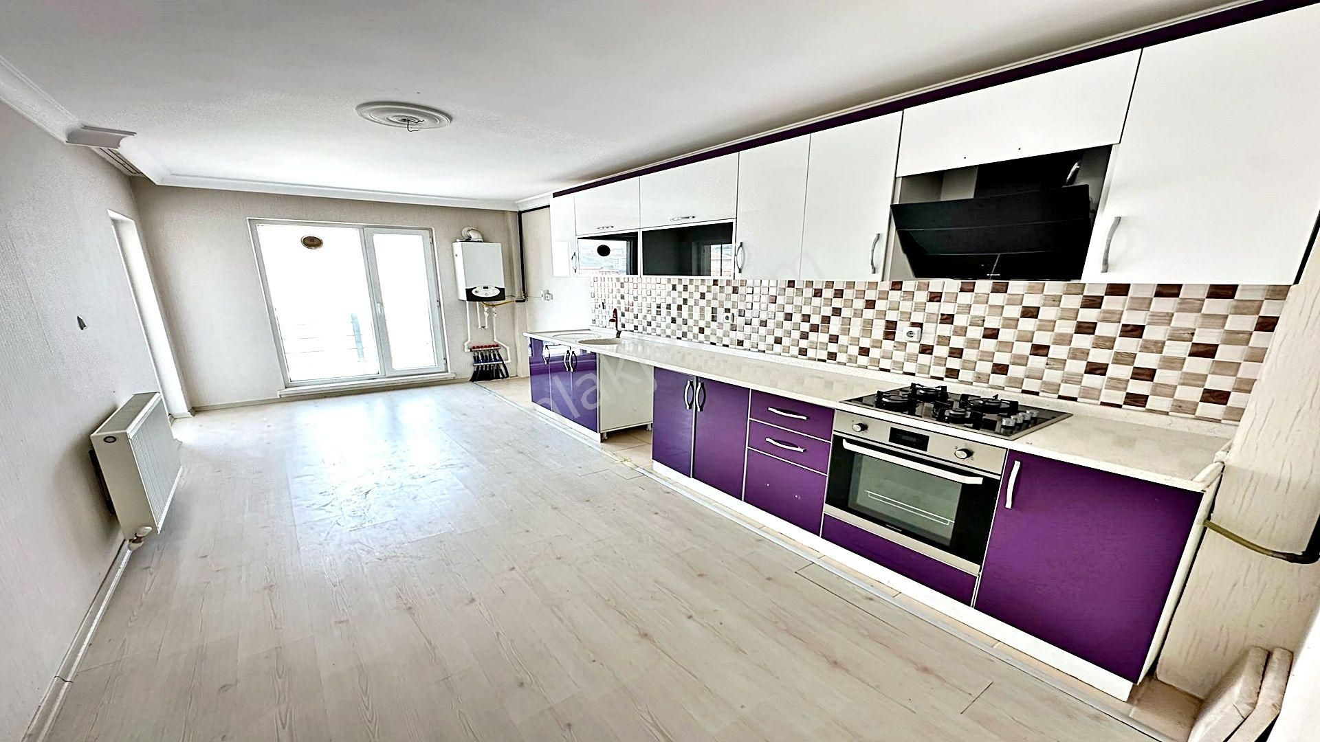 Atapark 340 Cadde Yakını 3 Balkonlu Asansörlü Manzaralı Kök Tapu