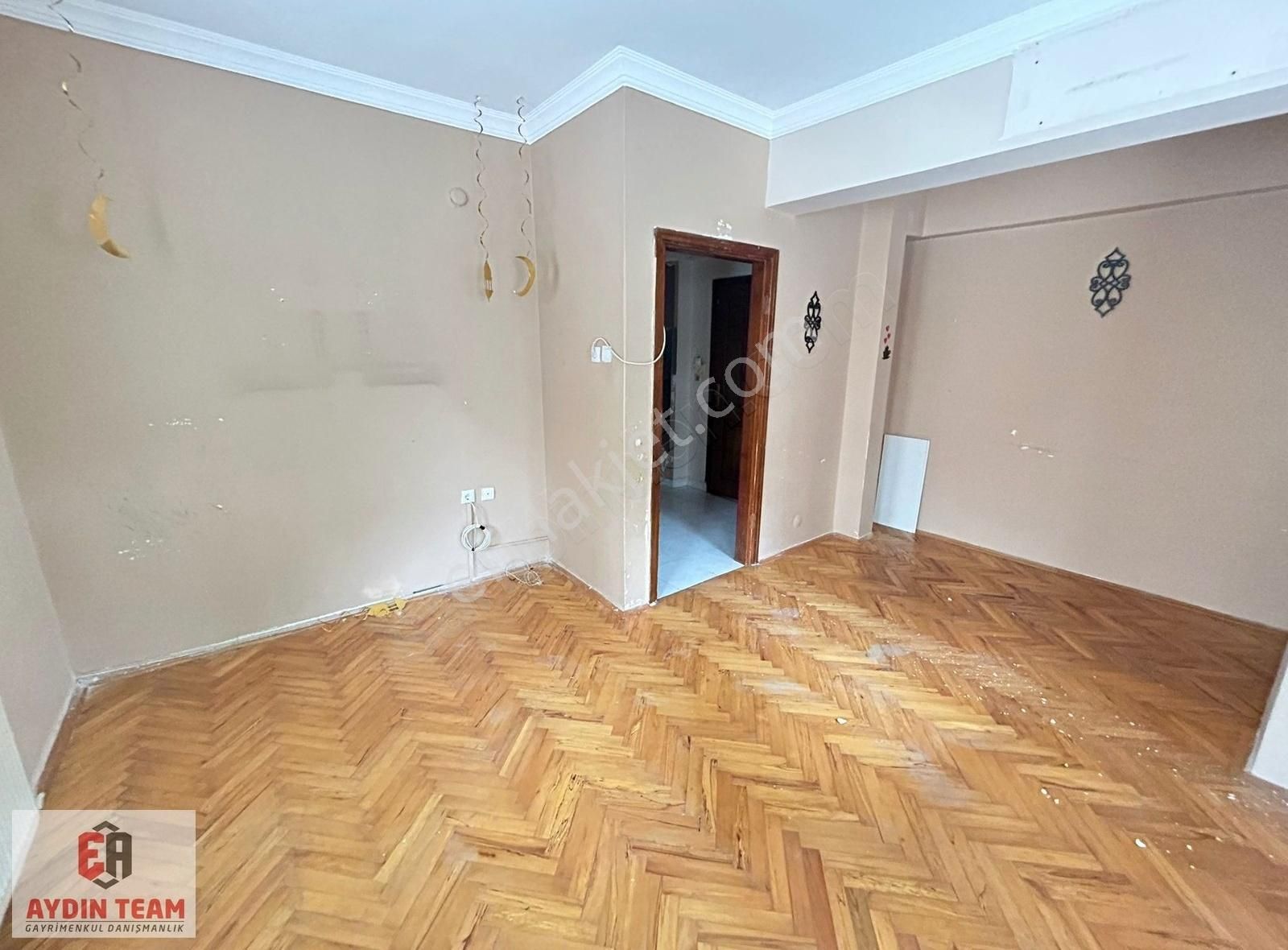 Aydın Teamden Demirciler Sitesinde 2+1 70m2 Yüksek Giriş Kiralık