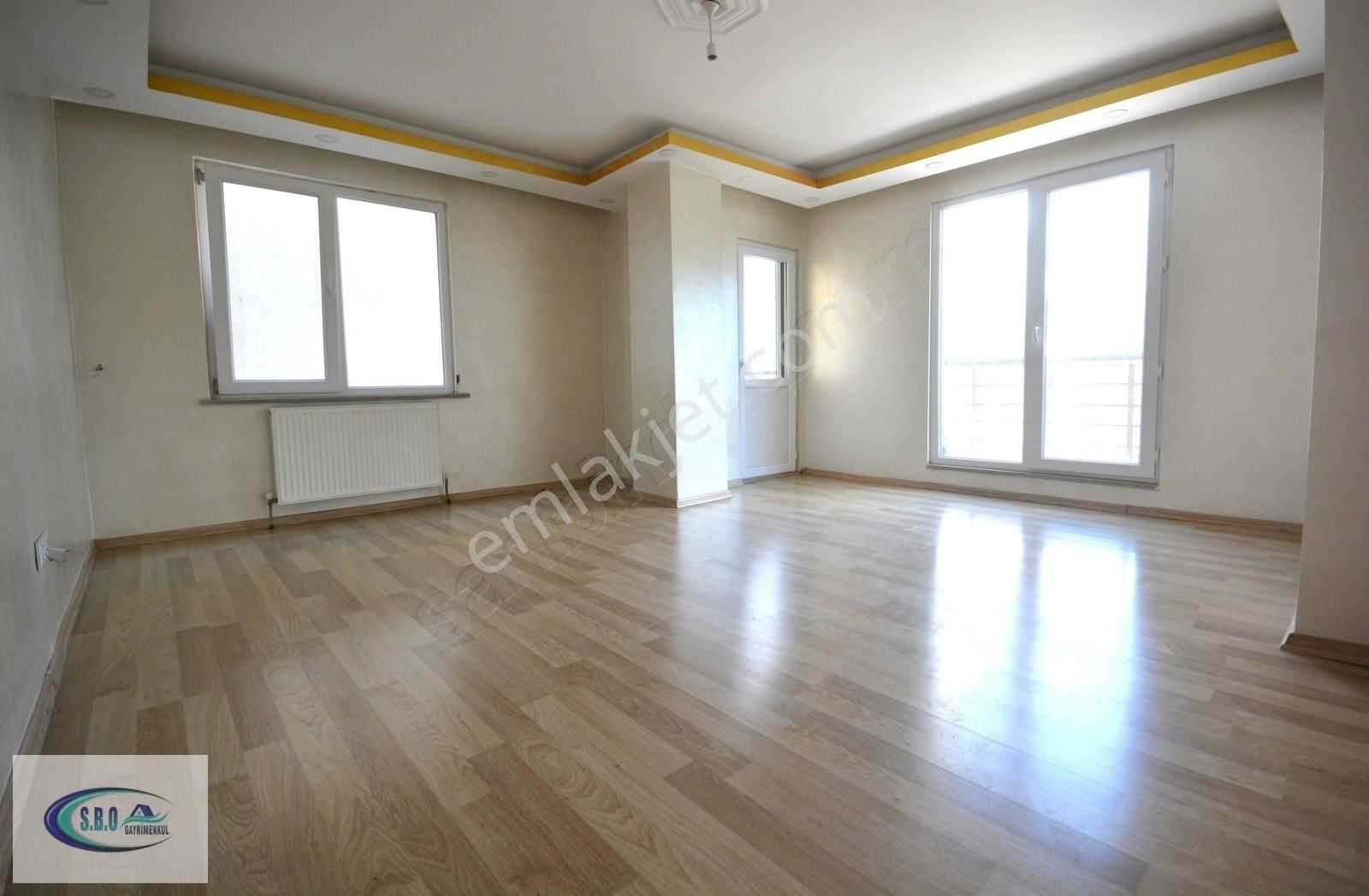 Tek Daire Üzerine 3+1 Genis Kullanışlı Arakat Satılık Daire.....