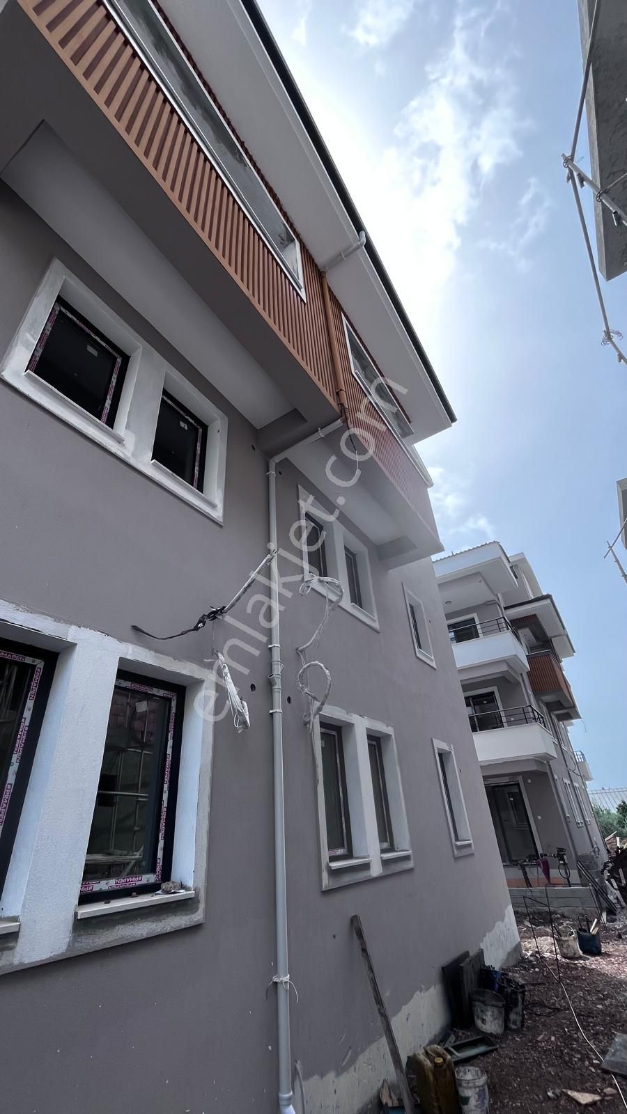 Stop’tan Havuzlu Sitede Zemin Kat 1+1 Sıfır 3250