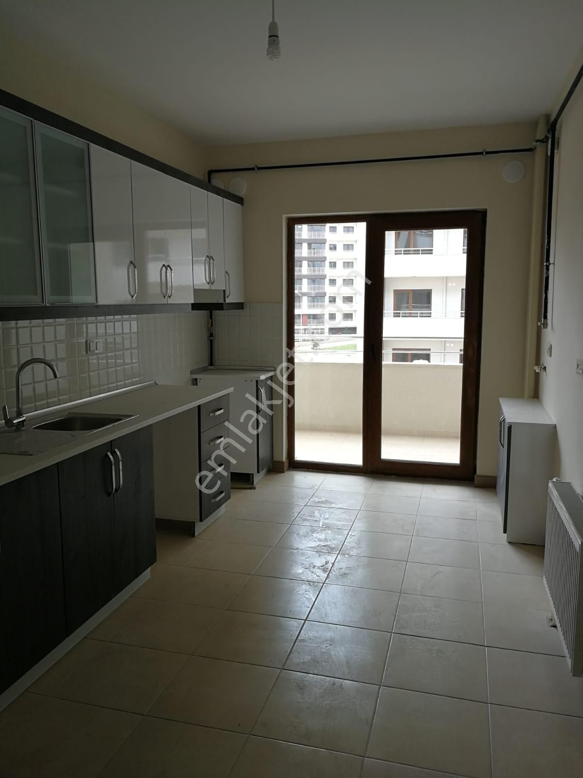 Sincan Saraycık Tokide 3+1 Bağımsız Ara Katta Ebeveyn B. Asansörlü 4 Yaşında Yapılı Daire