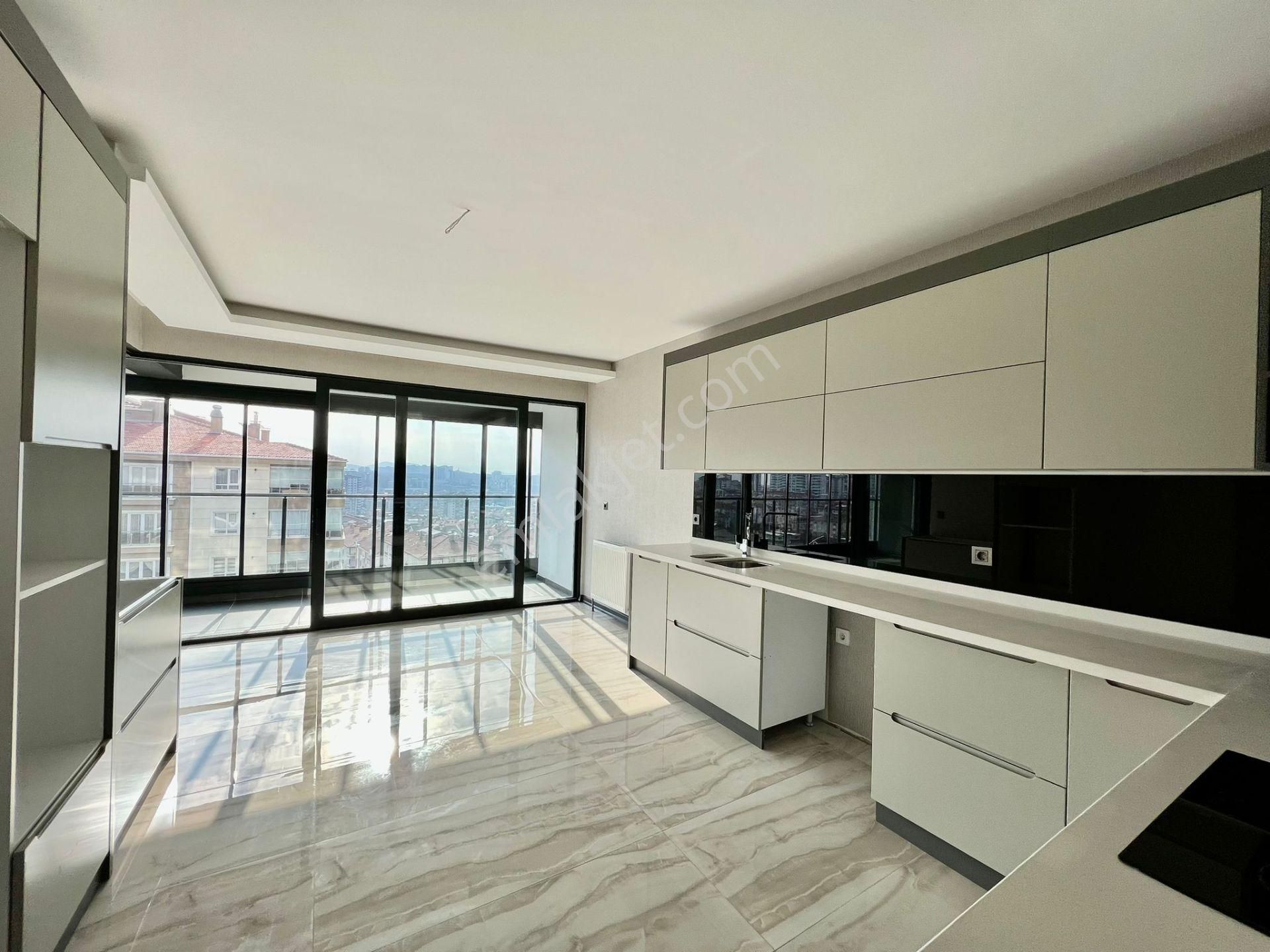 Kalecik Emlak'tan Full Donanımlı Ultra Lüx Sitede K.otoparklı 4+1