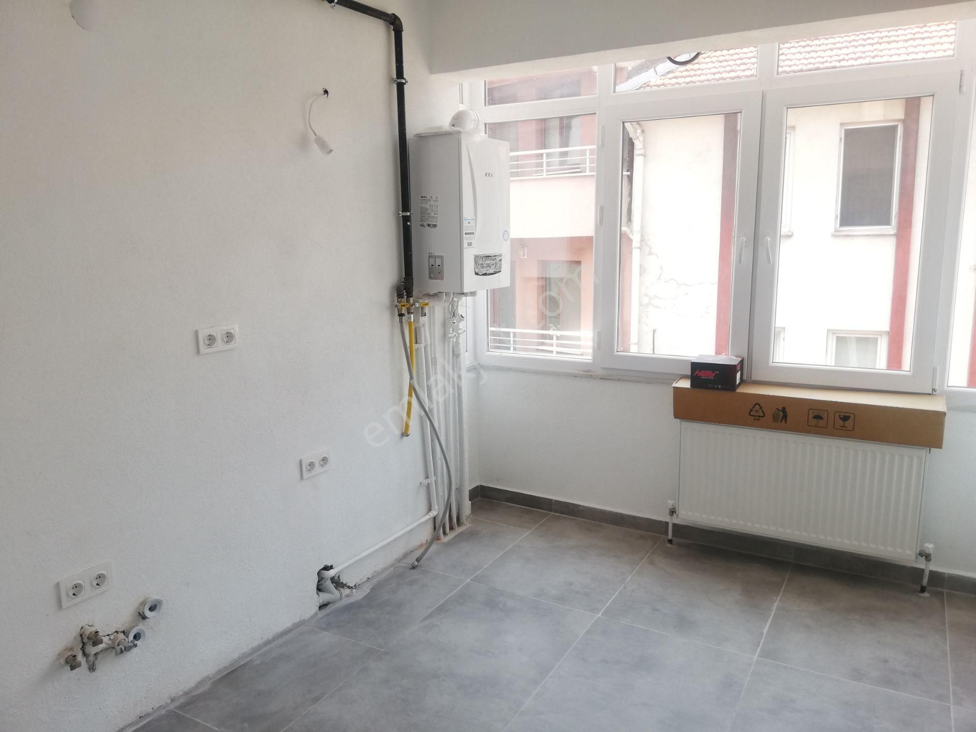 Kemer Köprü Mahallesinde Caddede Komple Bina - Görsel 23