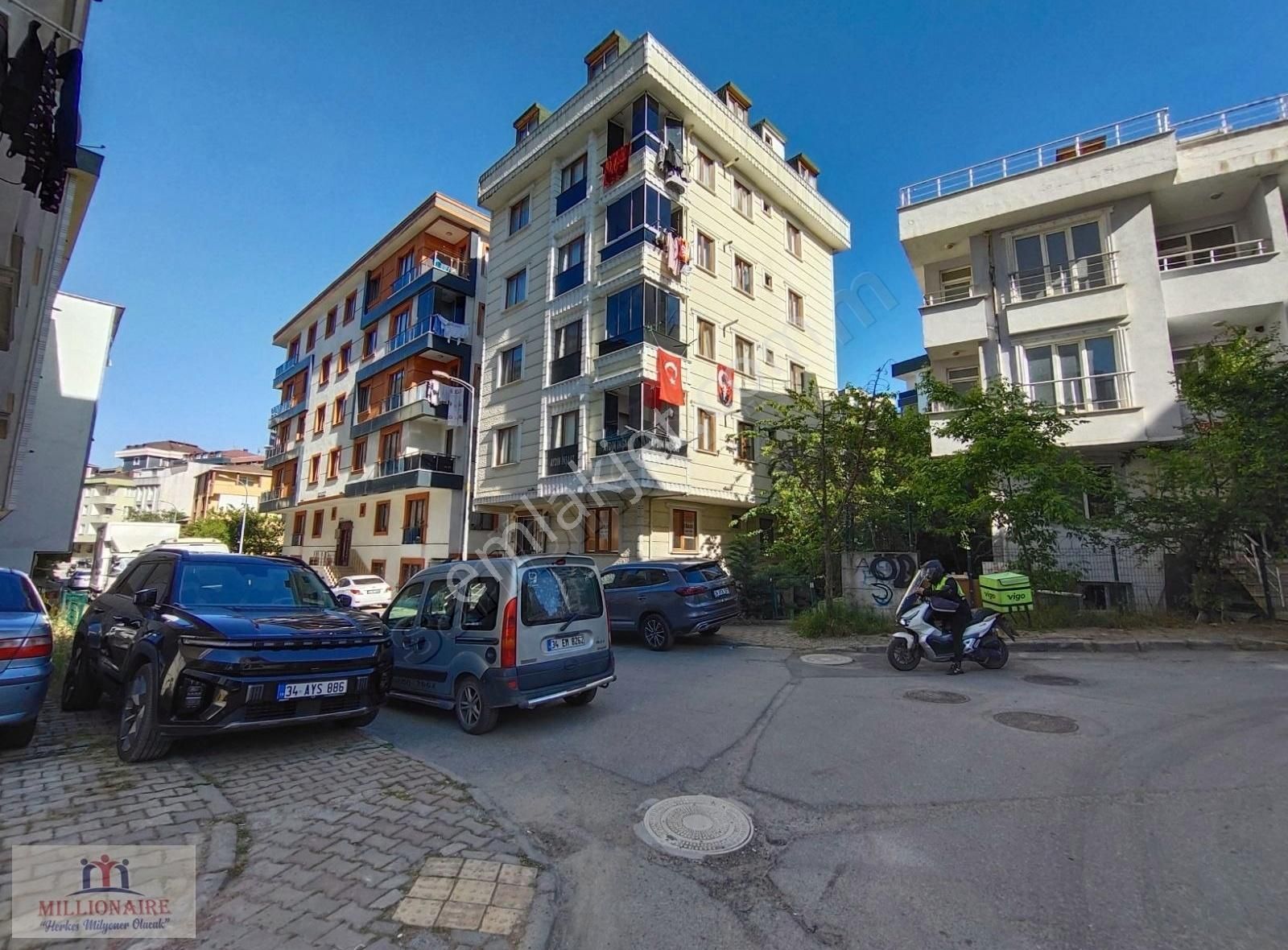 Çekmeköy Taşdelen Cumhuriyet Mh Yüksek Giriş 1+1 Kiralık Daire